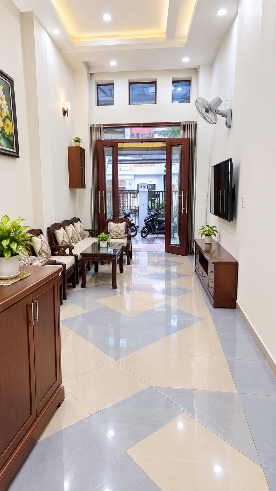 Bán nhà riêng 2 mặt tiền trung tâm Quận 6, diện tích 74.3 m², 4 tầng