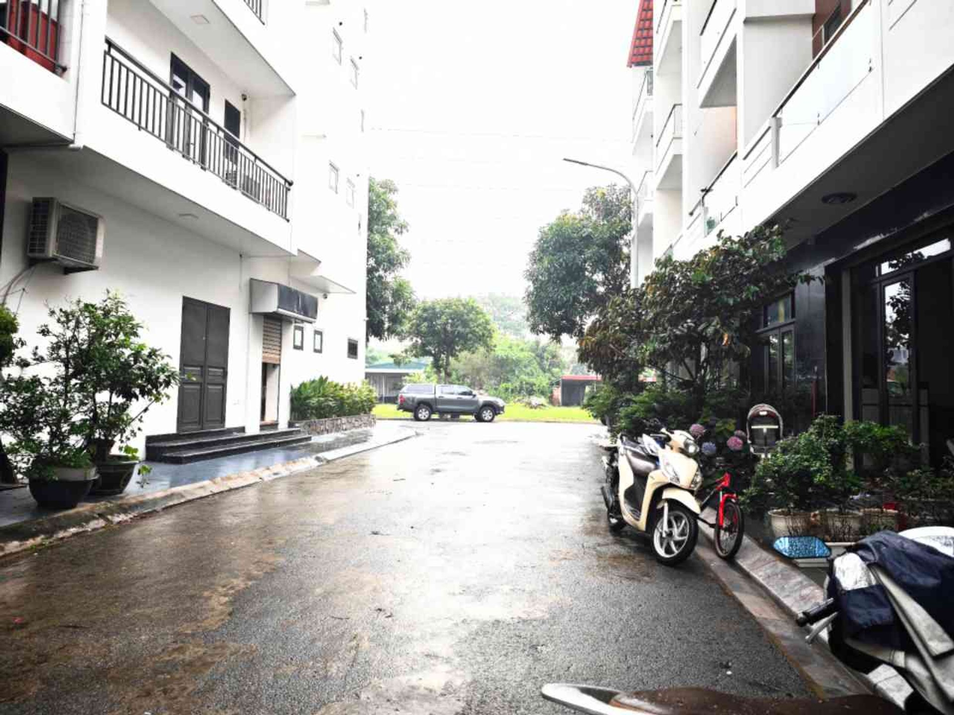 NHÀ ĐẸP HIM LAM HỒNG BÀNG – VỊ TRÍ ĐẸP, VỈA HÈ RỘNG – VỪA Ở VỪA KINH DOANH