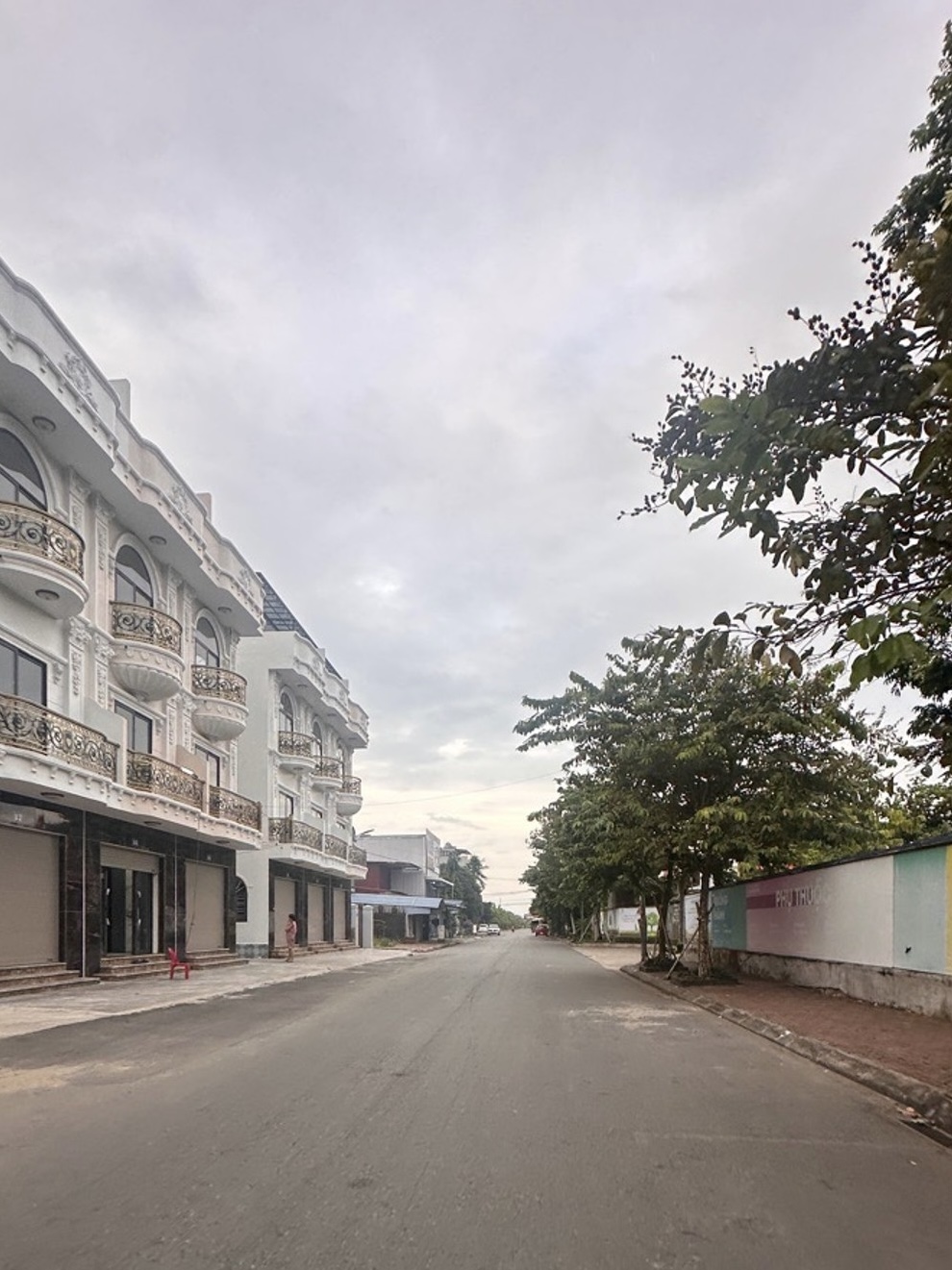 Nhà đẹp 4 tầng gần Him Lam, ô tô vào tận cửa, giá 3.15 tỷ