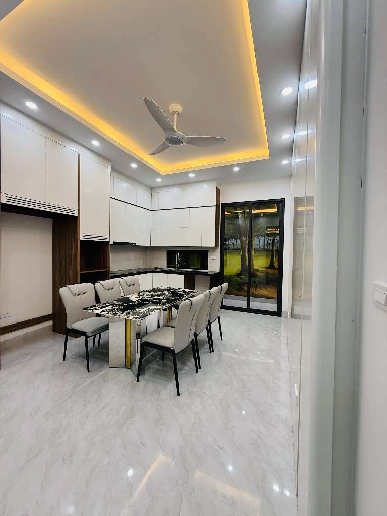 Bán Căn 66m²_ 4 Tầng Đẹp _Thang máy _Mặt Tiền 4m _10.2 Tỷ Trung Văn Nam từ Liêm