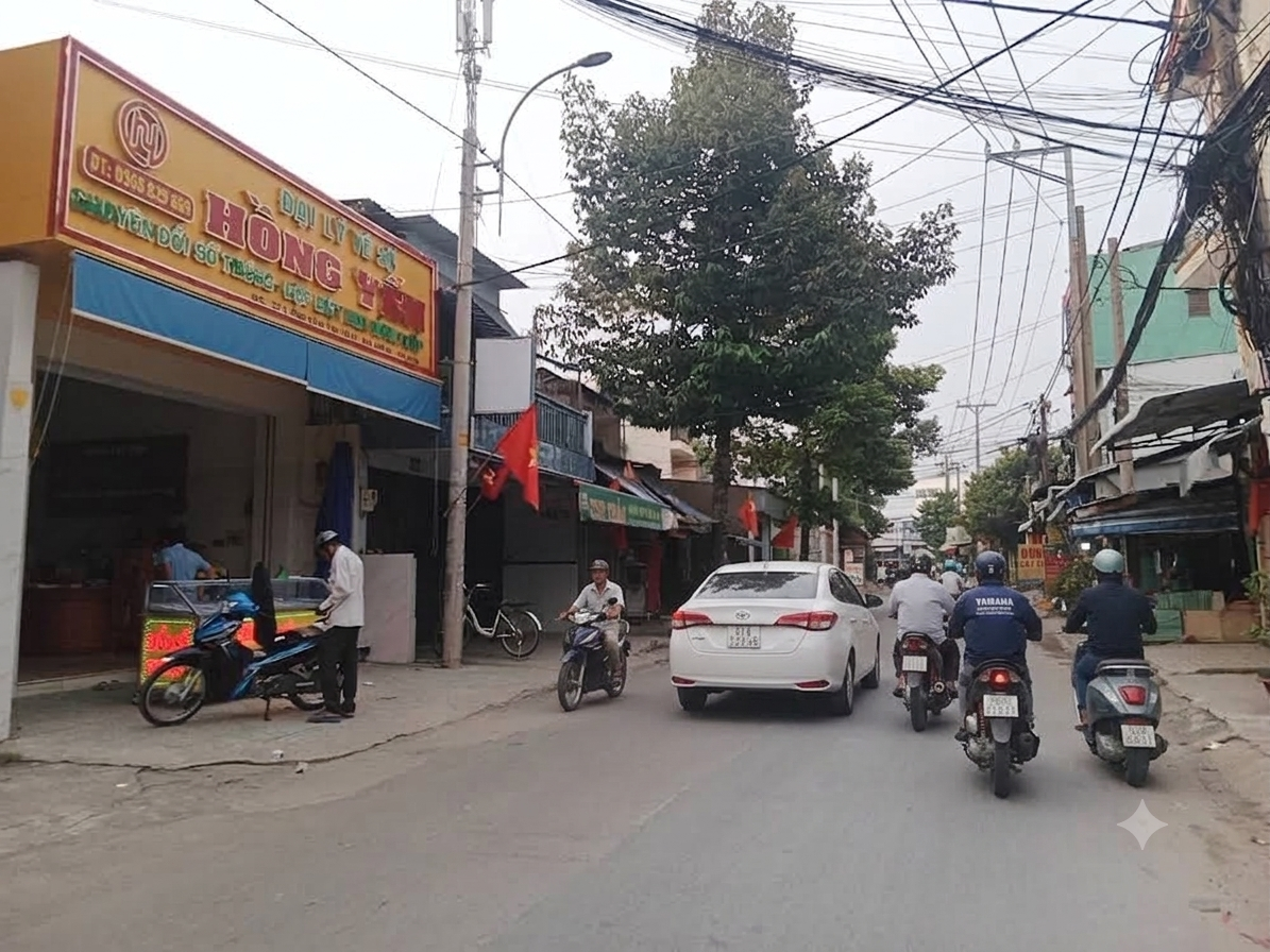 Nhà mặt tiền Bà Điểm - cơ hội cho nhà đầu tư khéo tay!