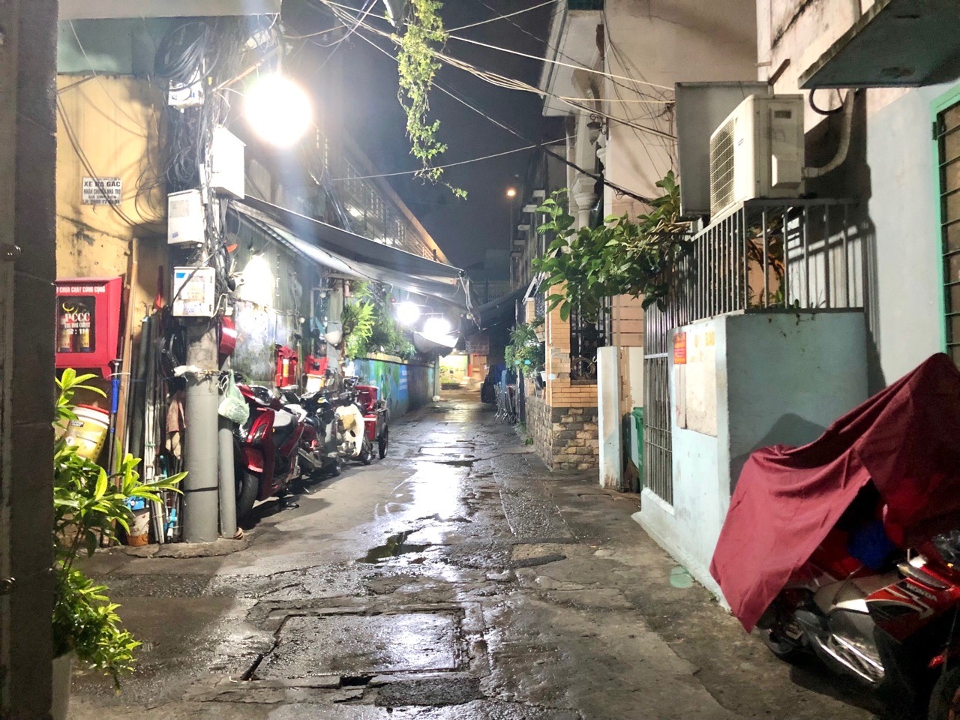 Nhà riêng 9 phòng cho thuê ngay Điện Biên Phủ, giá cực hấp dẫn!