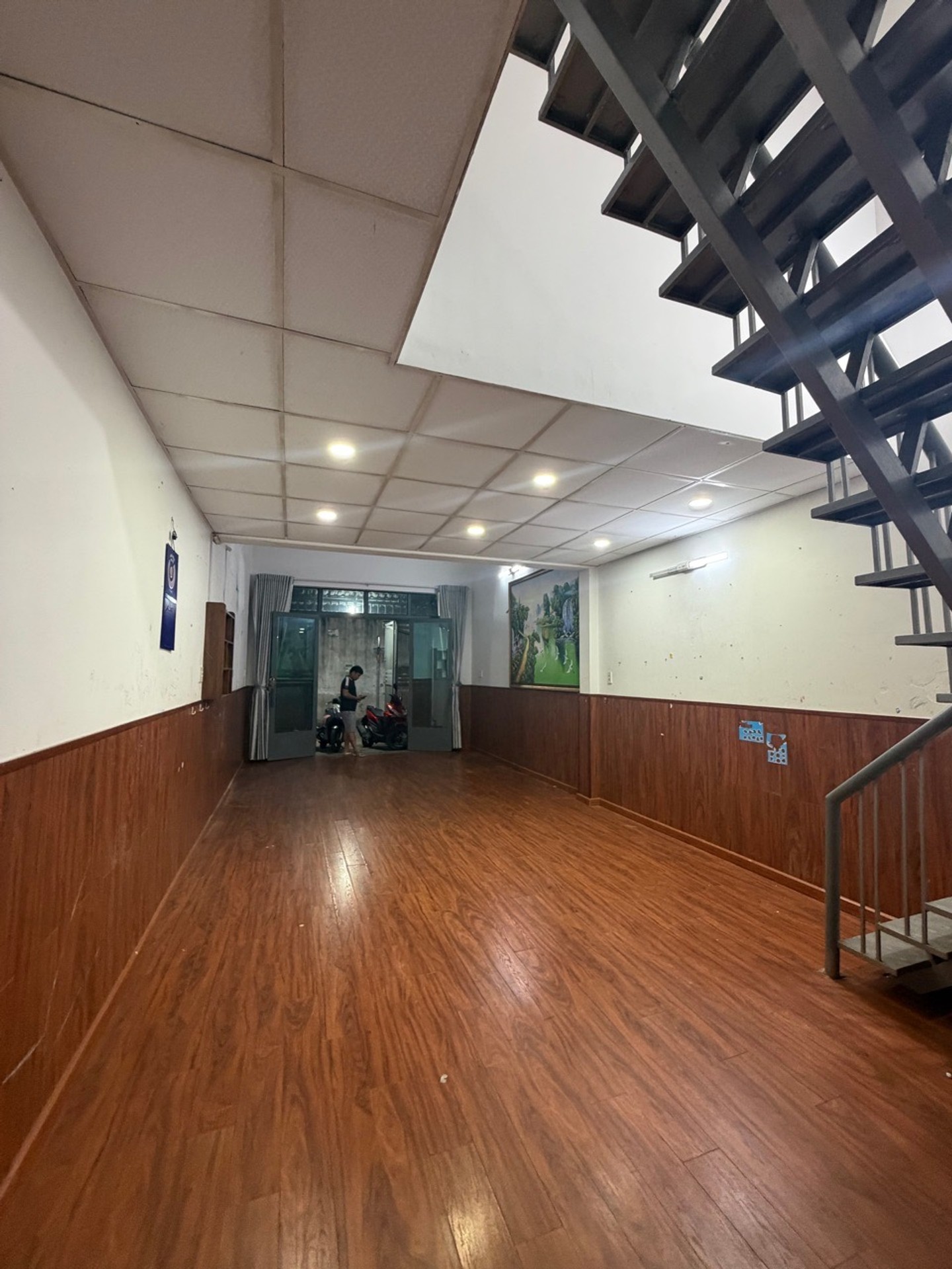 Gần Aeon Mall Tân Phú- Nhà 2 tầng 61m2 , hẻm xe hơi