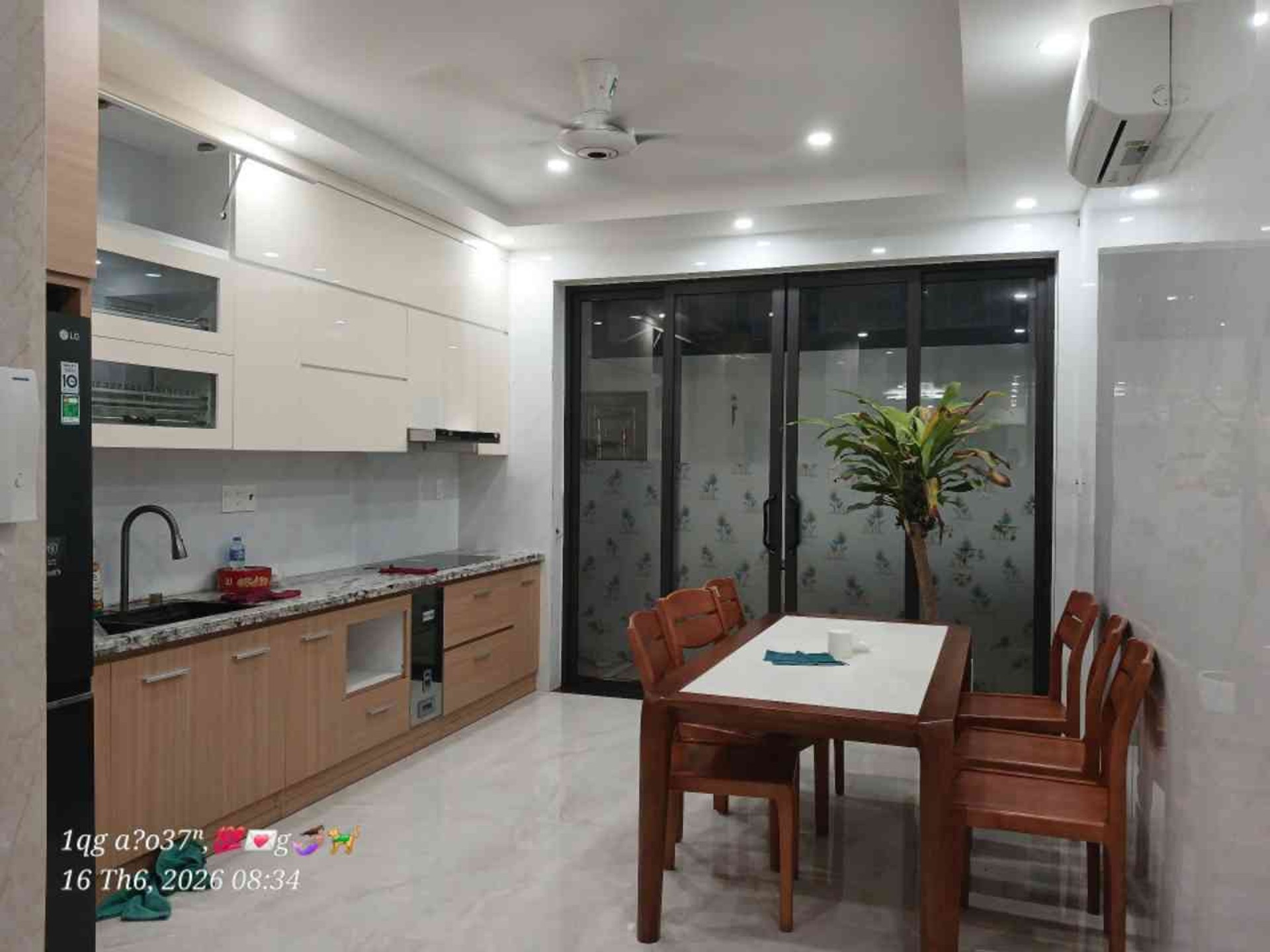 Nhà phố 4 tầng hiện đại tại trung tâm thương mại Đô Lương, Hải Phòng