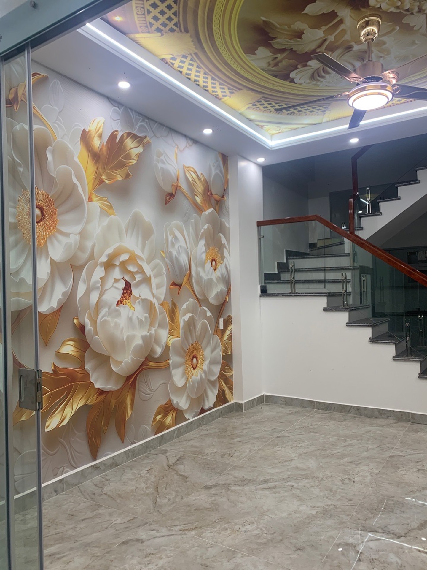 Nhà góc 2 mặt tiền xịn sò giữa lòng Kiến Phong