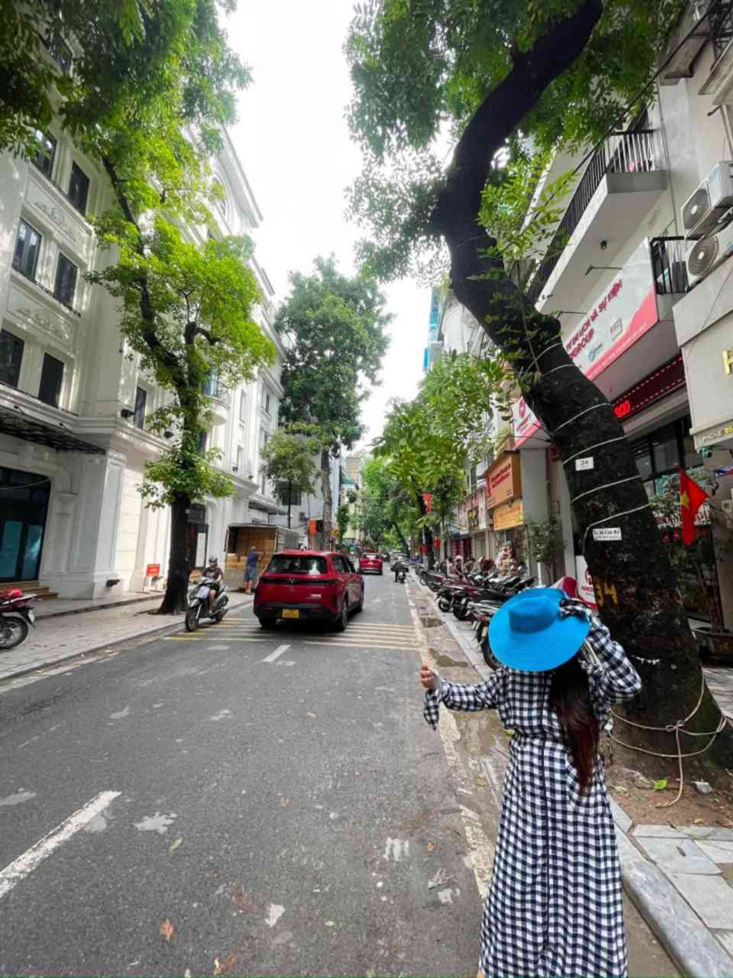 Bán nhà mặt phố Lý Nam Đế, trung tâm Hà Nội, 5 tầng, mặt tiền 4.5m