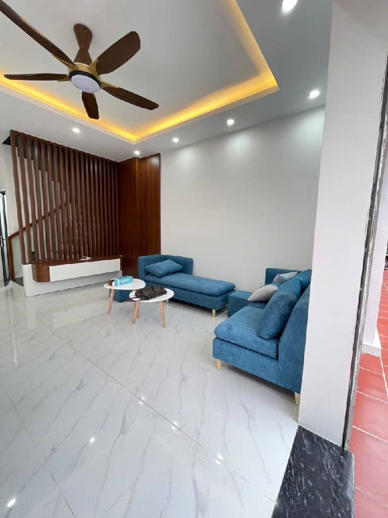 Bán nhà riêng 5 tầng tại La Nội, mặt tiền rộng, pháp lý chuẩn