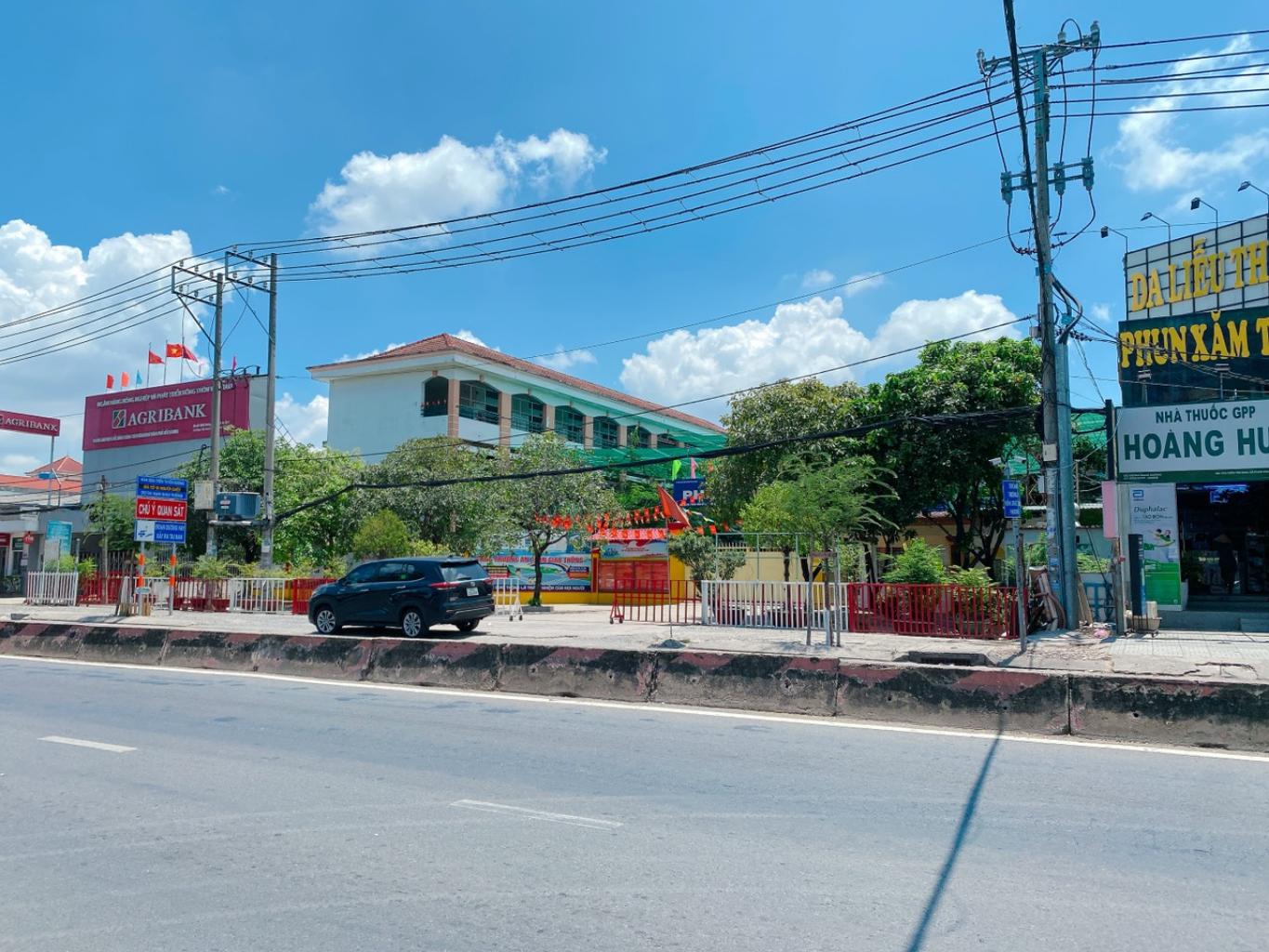 Bán đất mặt tiền rộng 8m tại Bình Chánh, tiện xây dựng kinh doanh