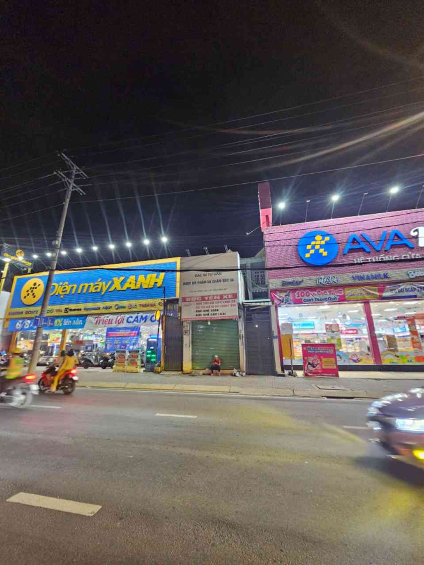 Nhà Mặt tiền Hóc Môn 6x49 hiếm có 293m2 thổ chỉ 8.5 tỷ