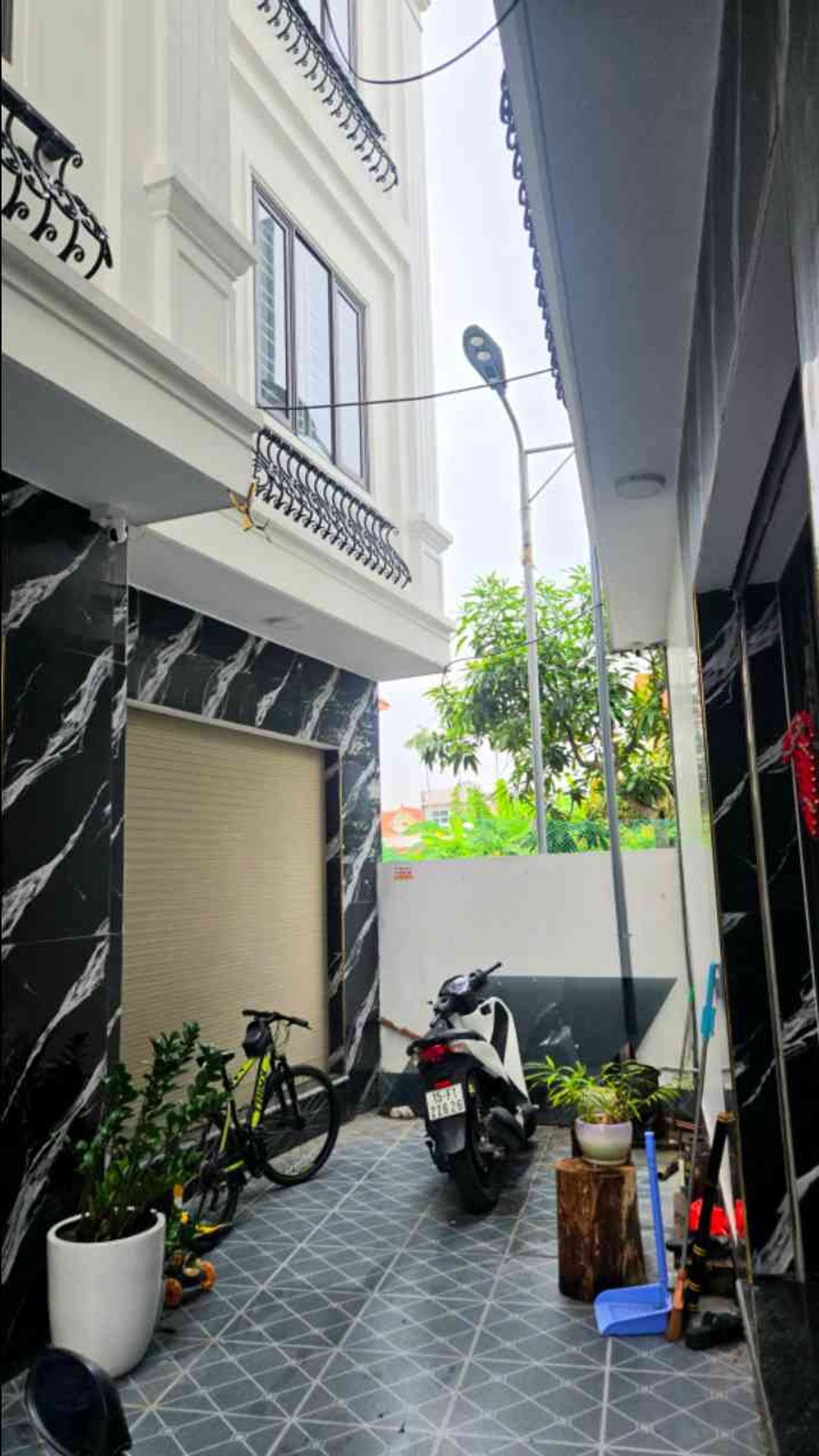 Tổ Ấm Xinh Xắn 4 Tầng Giá Hời Tại Đồ Sơn