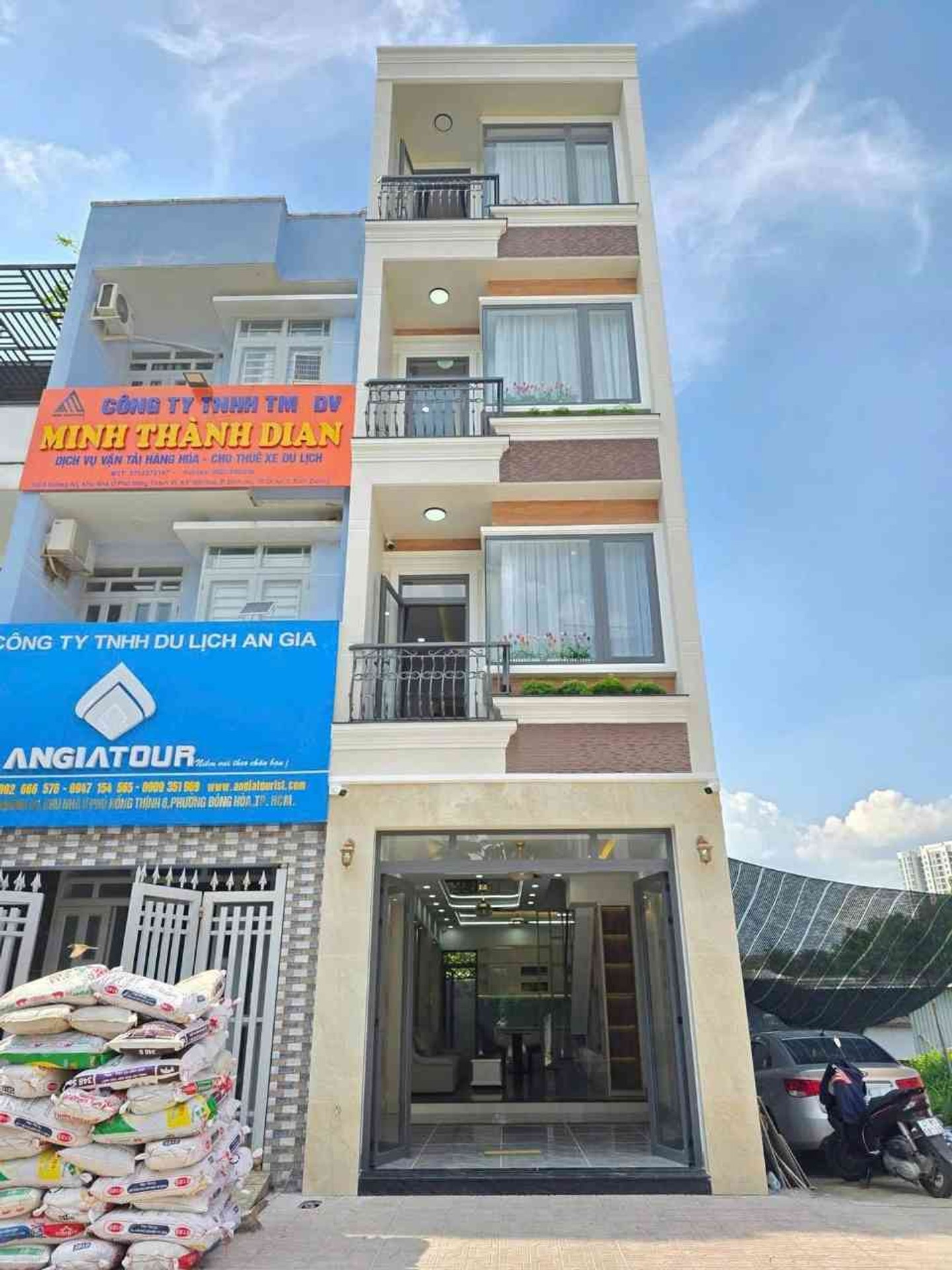 Cơ hội sở hữu nhà phố 4 tầng vị trí vàng Phú Hồng Thịnh ngay trung tâm Đông Hoà