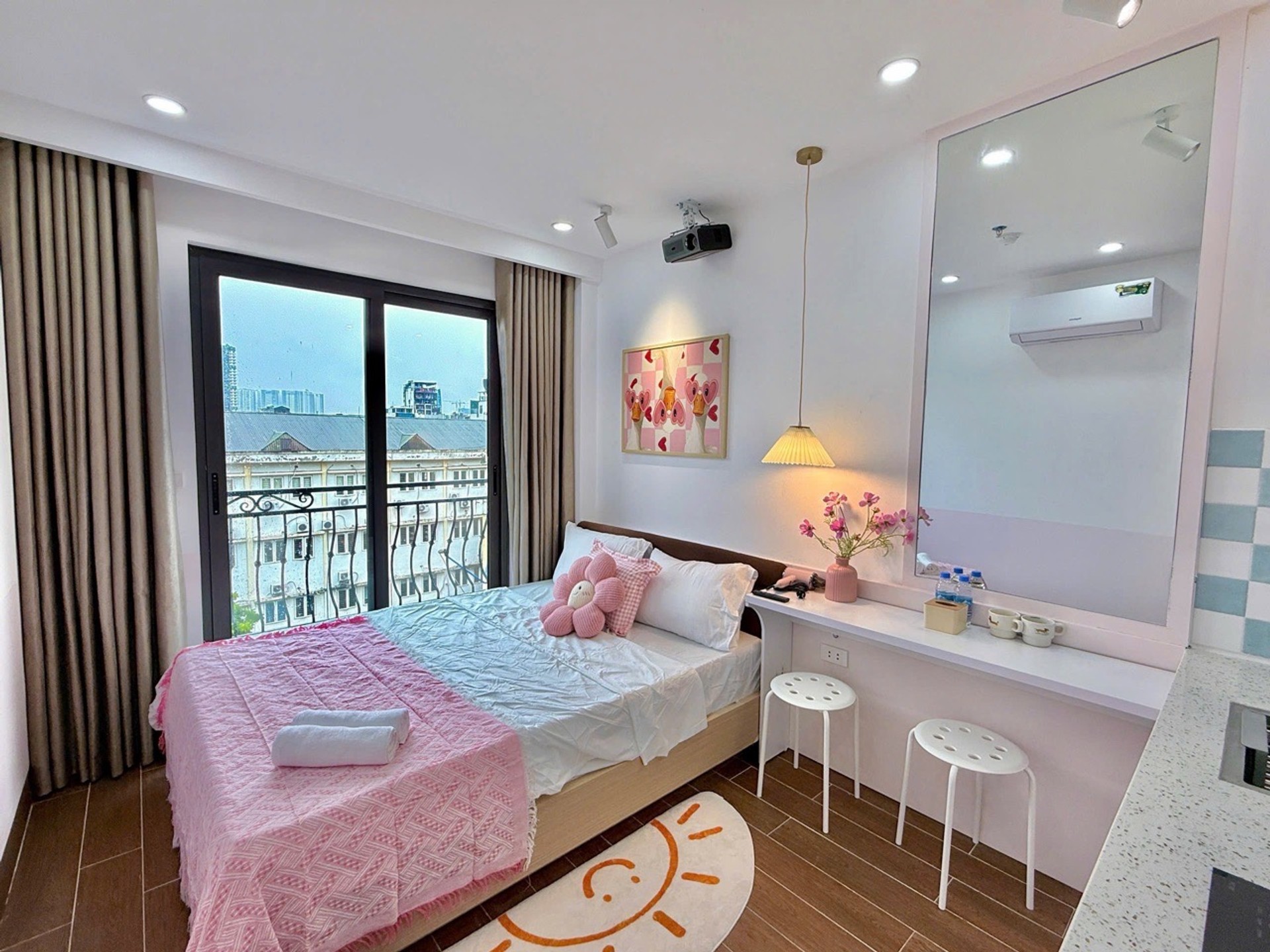 Cơ hội sở hữu chung cư mini mặt tiền độc tôn - Ô tô 7 chỗ vào nhà, doanh thu 120 triệu/tháng