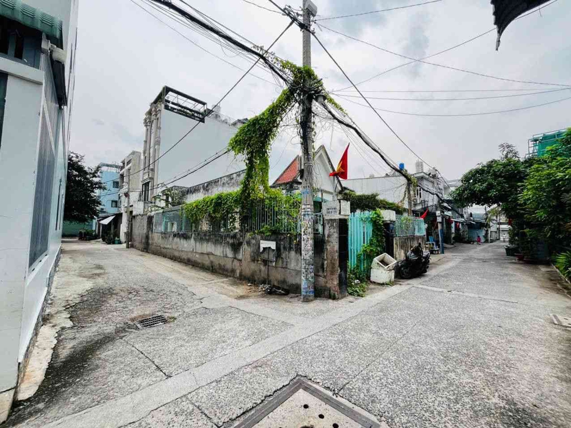Căn Góc Nhà Vườn Nghĩ Dưỡng ngay An Phú Đông, 182m². Chỉ hơn 5 tỷ