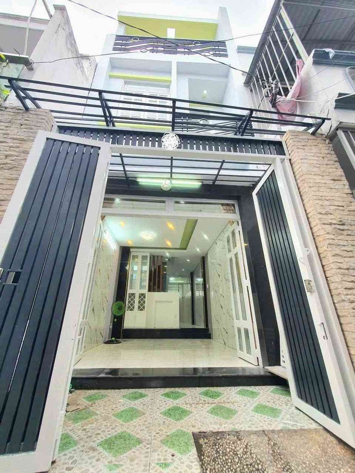 Bán nhà riêng 4 phòng ngủ, 3 tầng đúc tại phường Chánh Hưng, quận 8, TP.HCM