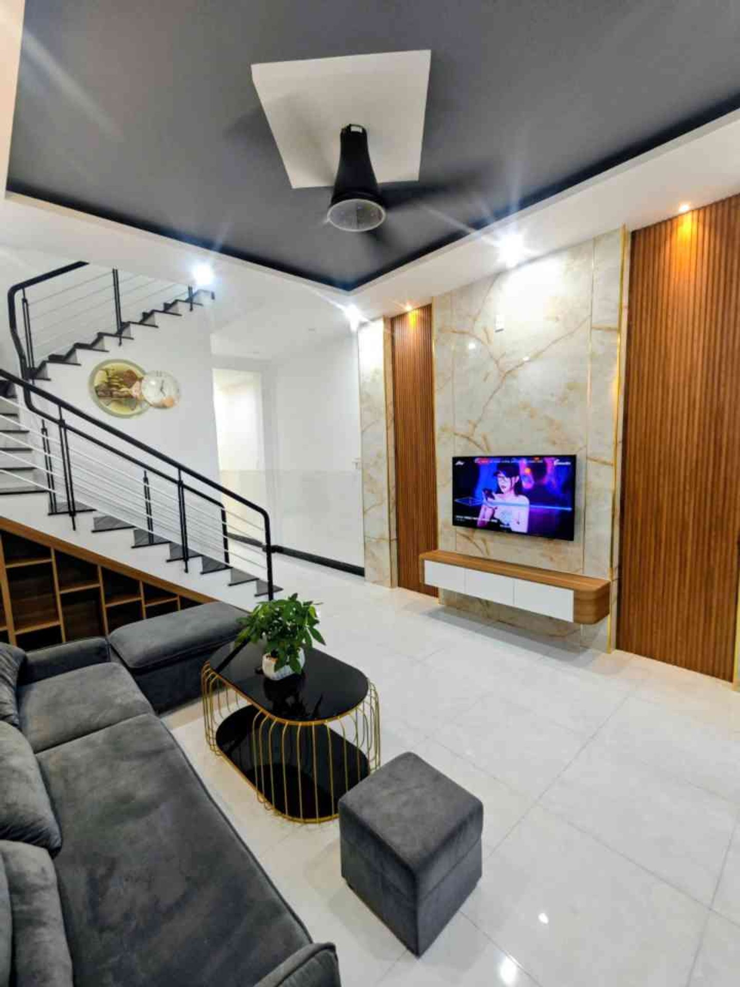 Nhà 2 tầng Đà Nẵng, tiện nghi, giá hời