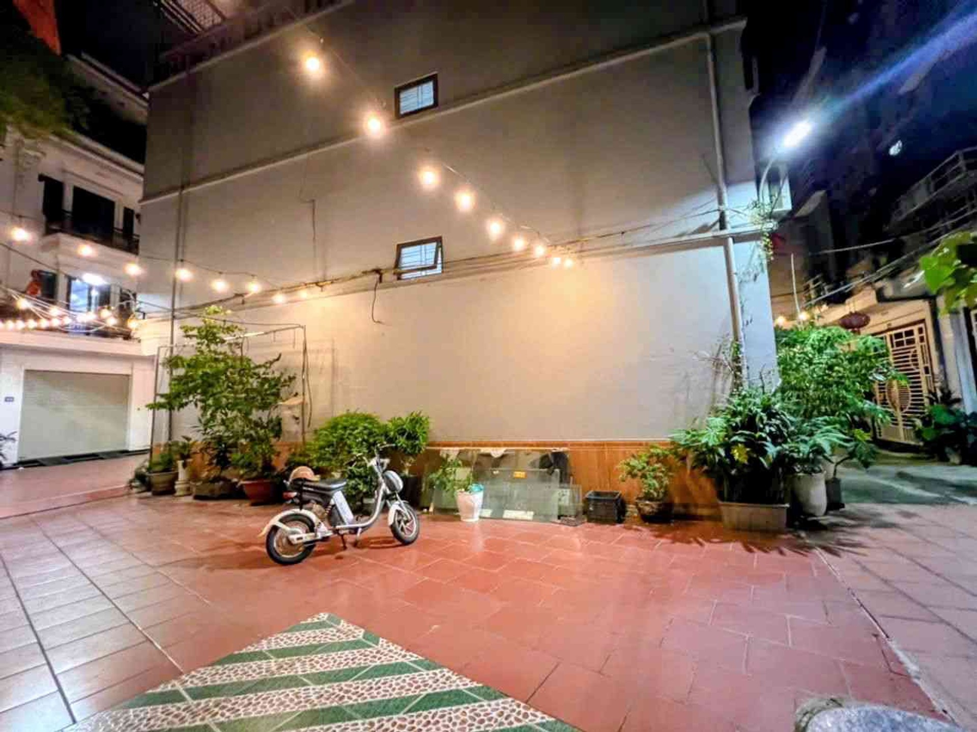 Bán nhà riêng Phân lô Nguyễn Văn Linh - Lô góc 3 thoáng, ô tô đỗ ngày đêm