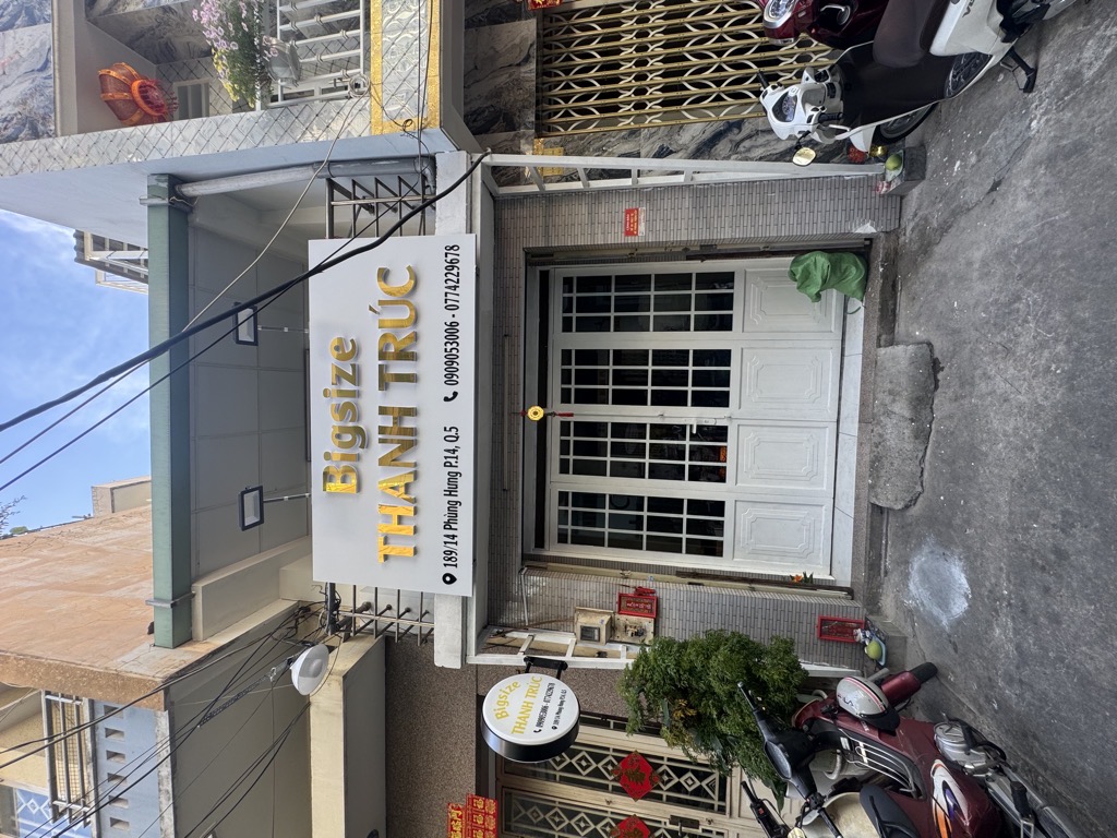 Nhà đẹp Phùng Hưng giá hời, ngay trung tâm Q5