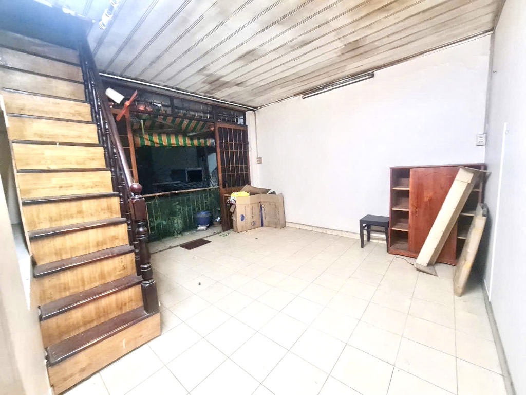 Bán 2 căn nhà liền kề Trung Tâm Quận 5, giá hời