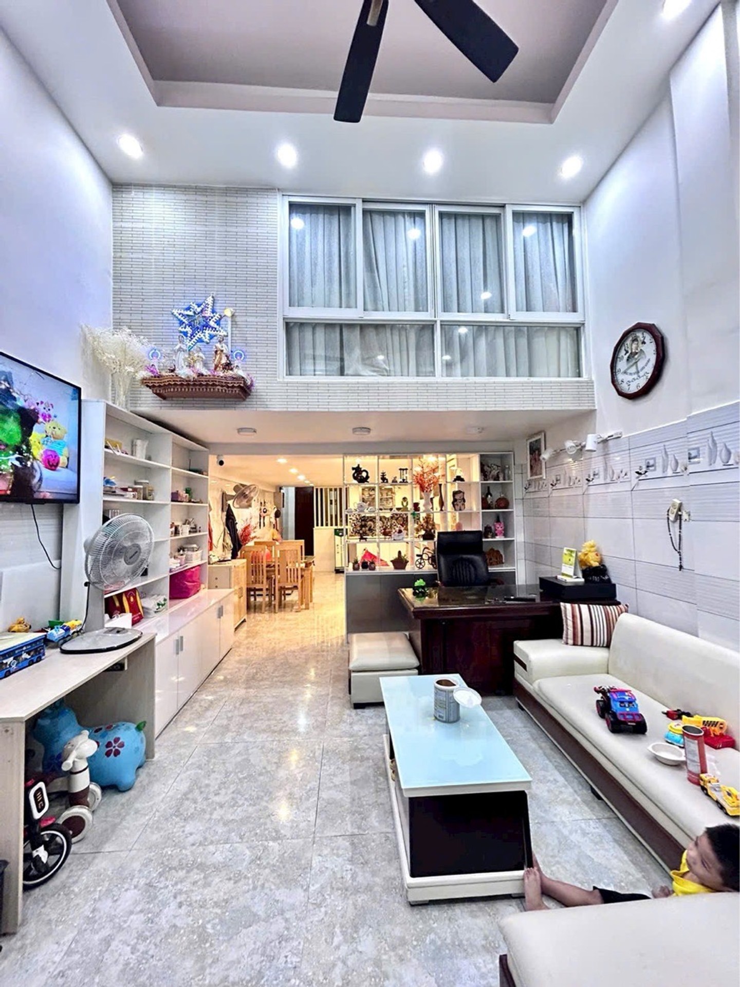Căn hộ 3 phòng ngủ trung tâm Quận 5 giá tốt