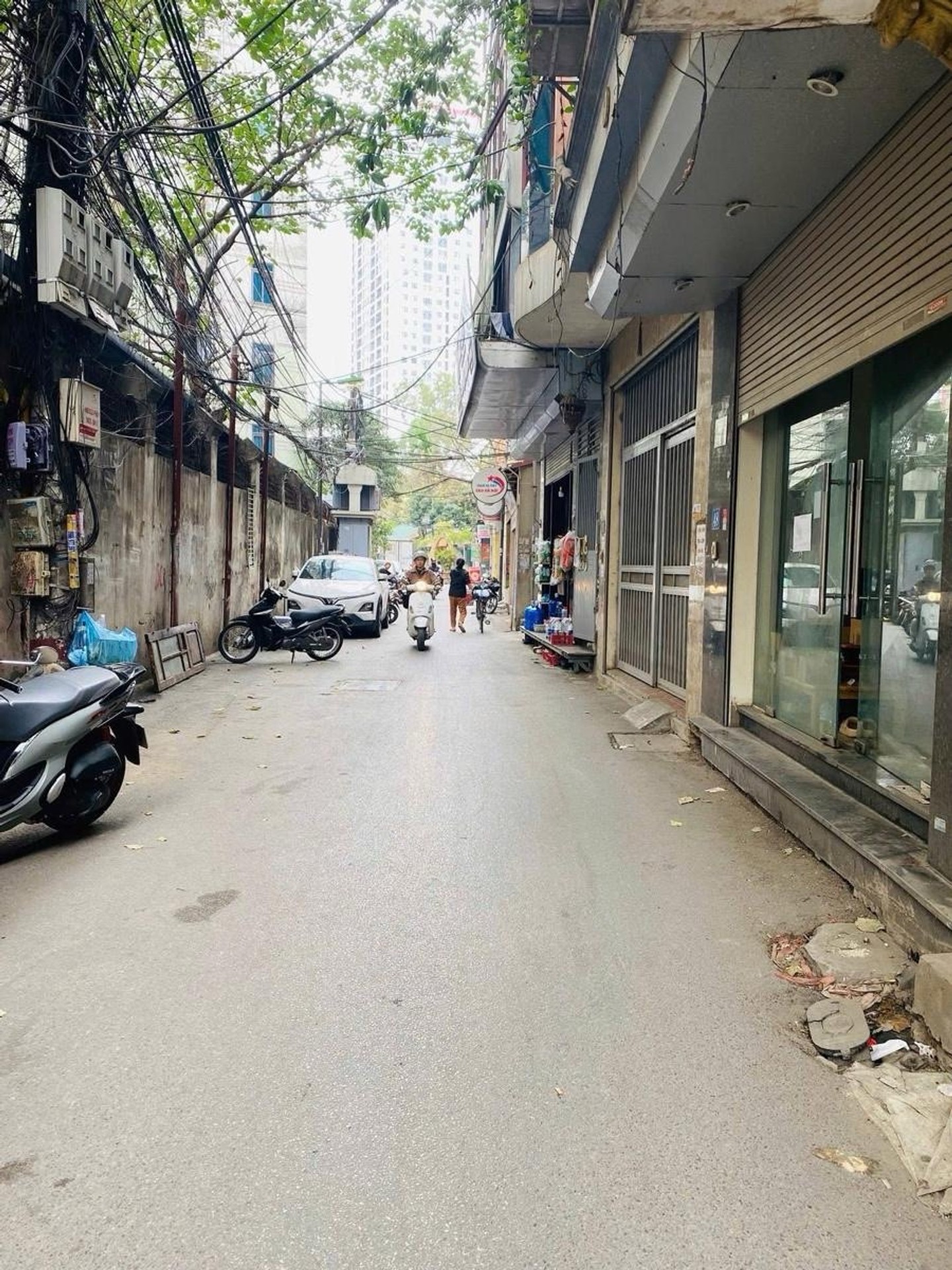 Bán nhà riêng 5 tầng tại đường Dịch Vọng Hậu, ngõ ô tô tránh, sổ phân lô