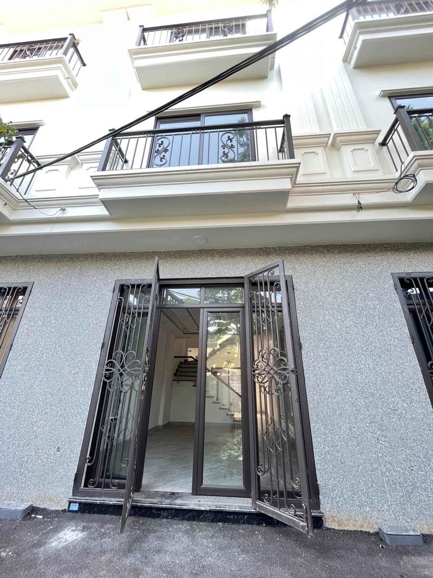 Nhà mới xây gần khu công nghiệp, thiết kế hiện đại, cực kỳ tiện lợi