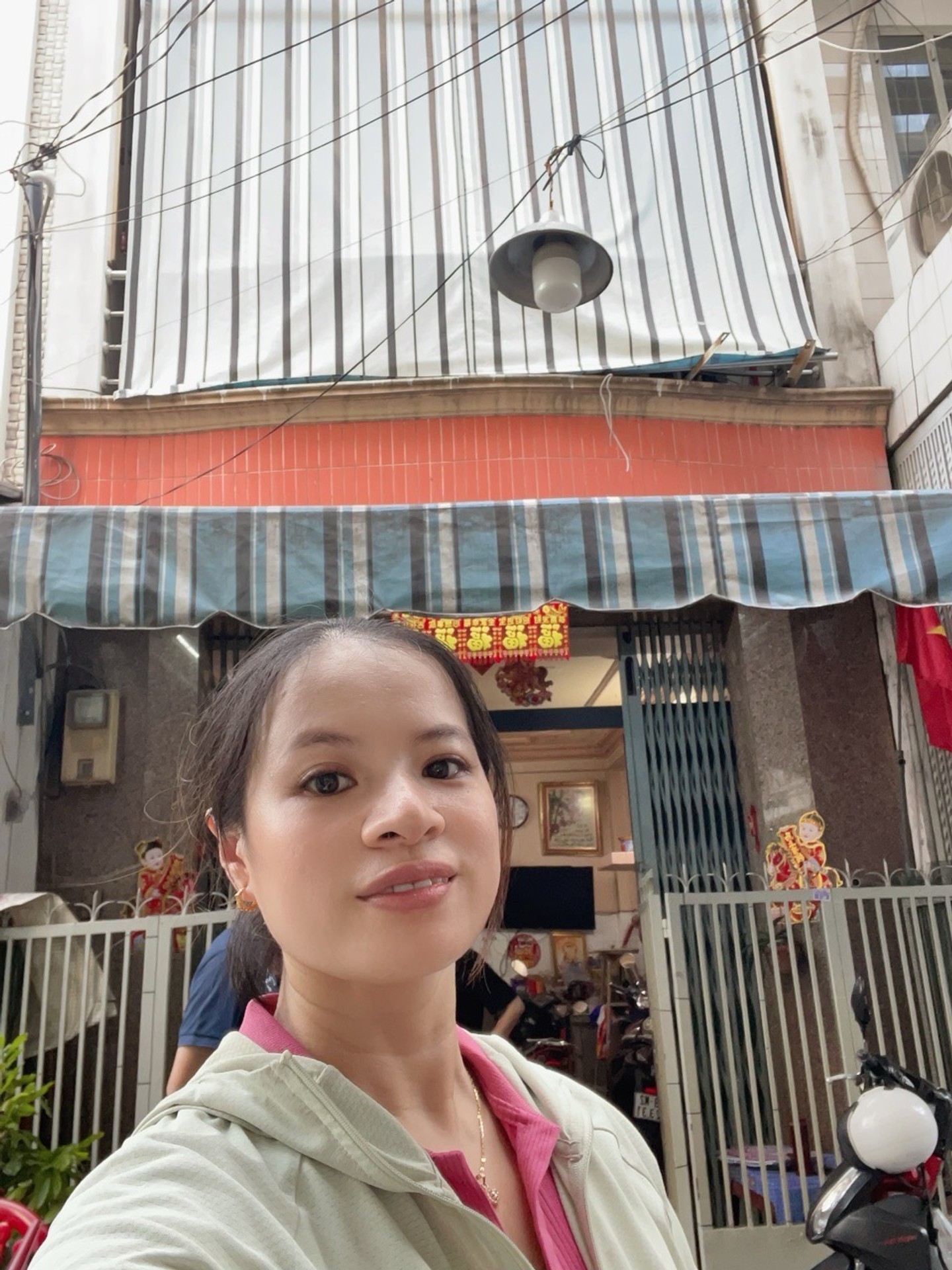 Nhà 4 tầng siêu rộng ngay trung tâm quận 11, giảm giá hấp dẫn