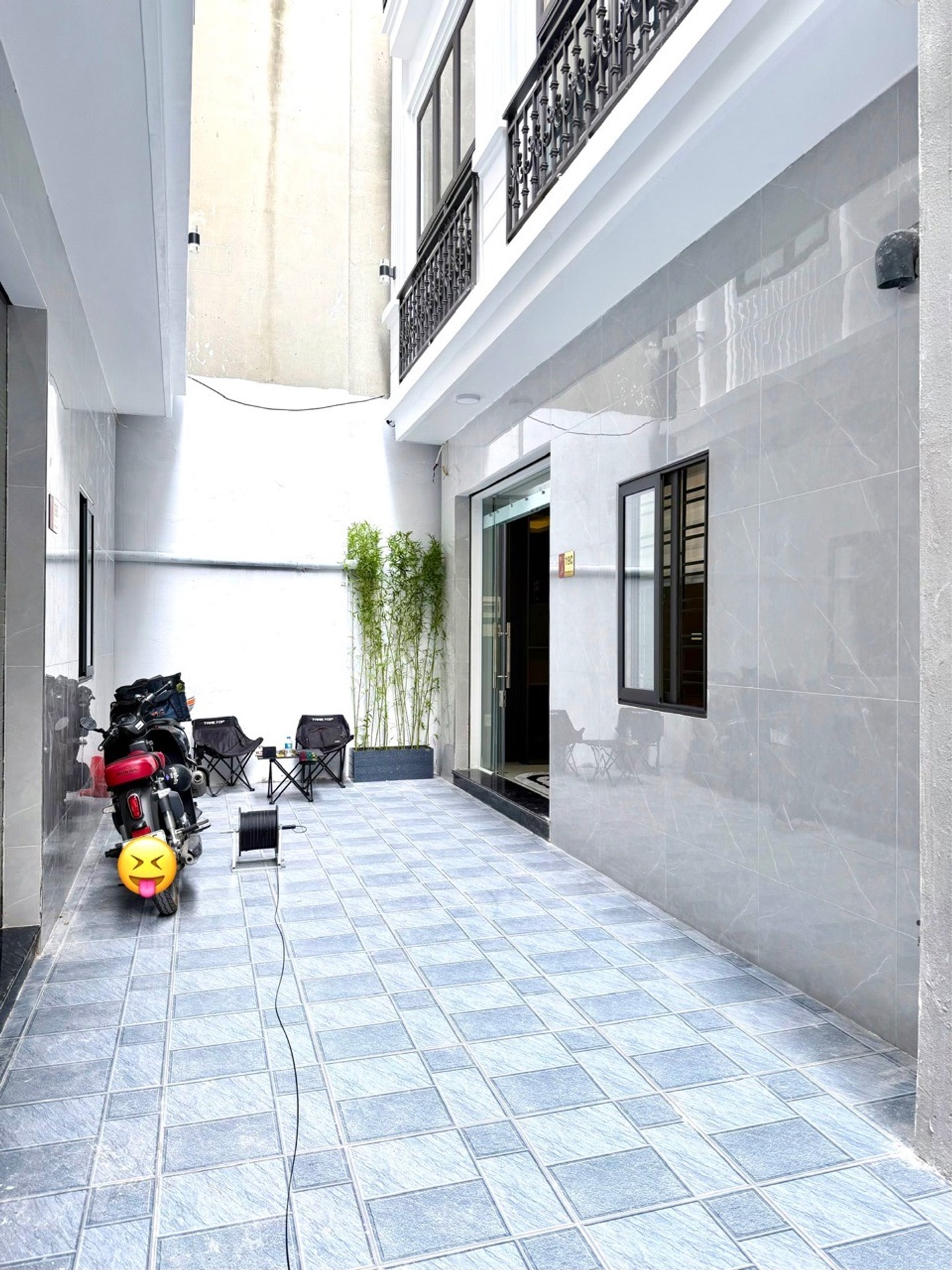 Cơ hội sở hữu nhà riêng xây mới độc lập tại phố Miếu Hai Xã, vị trí hiếm có