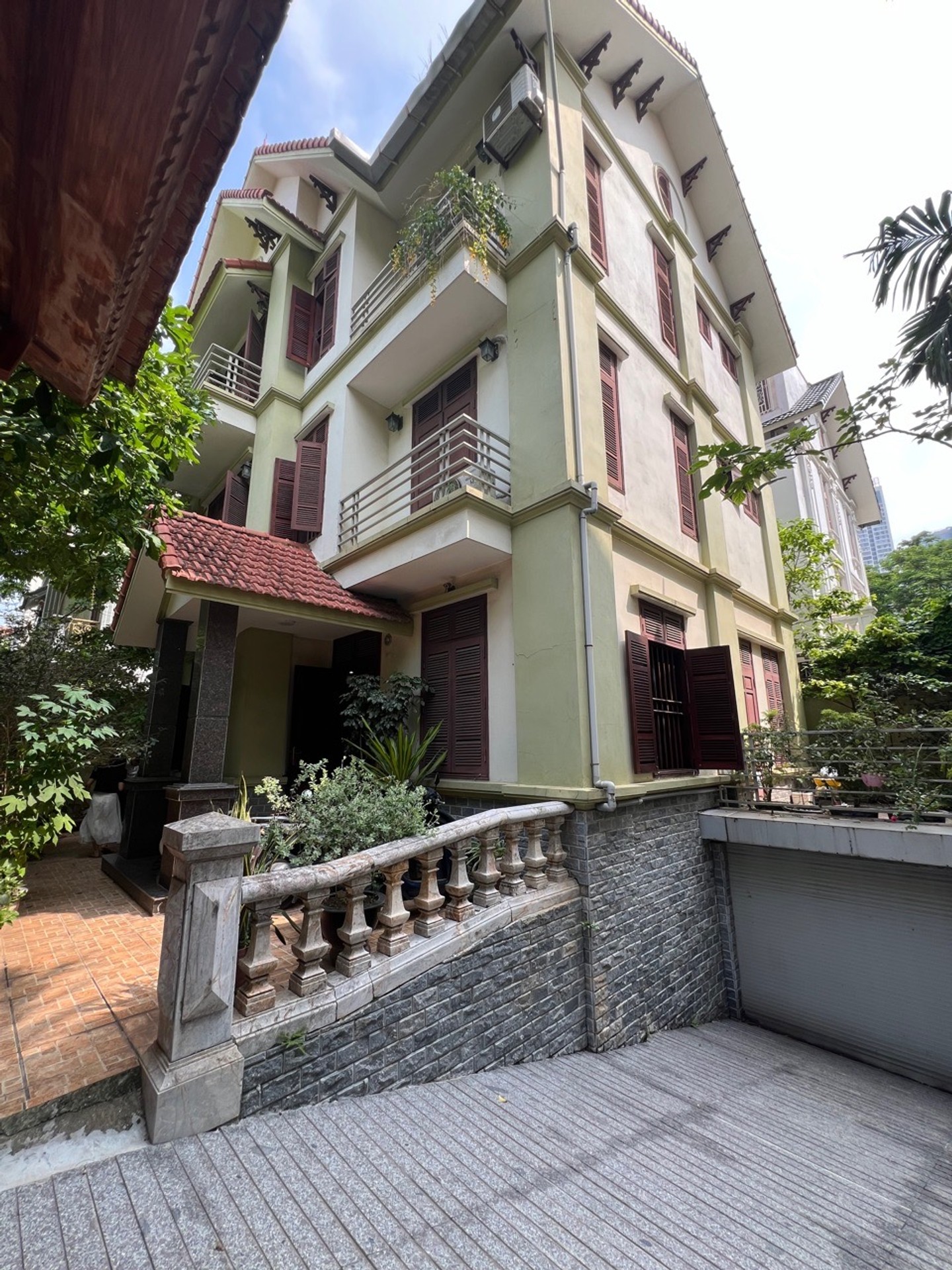 Bán biệt thự khu đô thị Dịch Vọng, 210m2, pháp lý rõ ràng