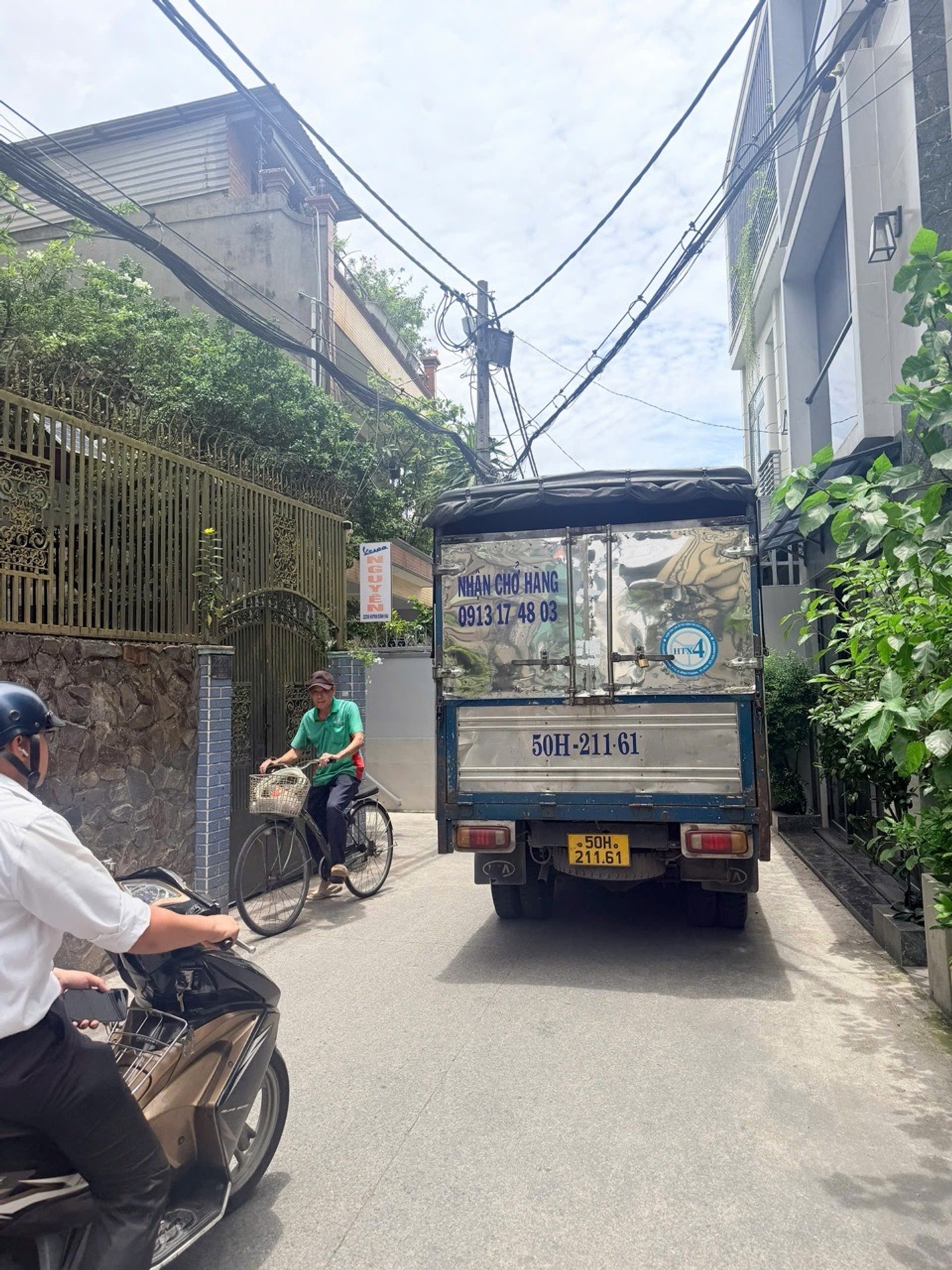 Nhà 2 tầng cực hiếm ngay chợ Bà Chiểu, Bình Thạnh, giá 4.95 tỷ, sổ hồng hoàn công