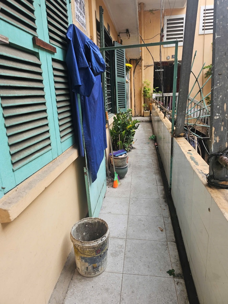 Căn hộ 106m2 2 tầng gần chợ Kim Biên, trung tâm Quận 5 giá tốt