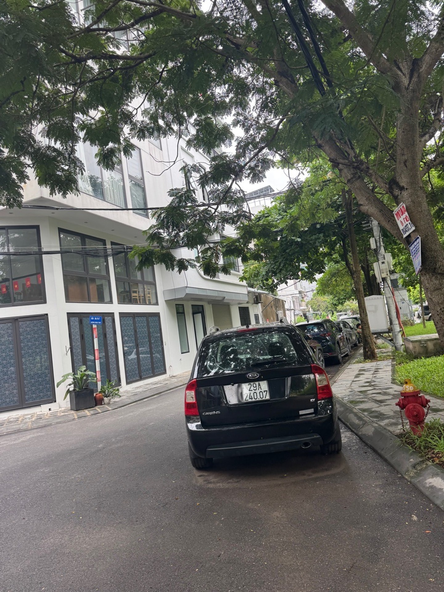 Bán nhà riêng 4 tầng phân lô Công viên khu Ngọc Thụy, diện tích 80m², vị trí trung tâm
