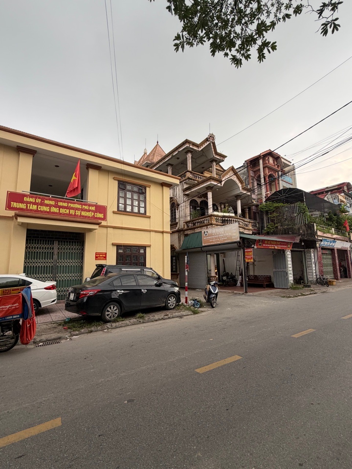 Bán nhà 3 tầng tại Kim Thiều, Phù Khê, Bắc Ninh, mặt tiền rộng 11.2m