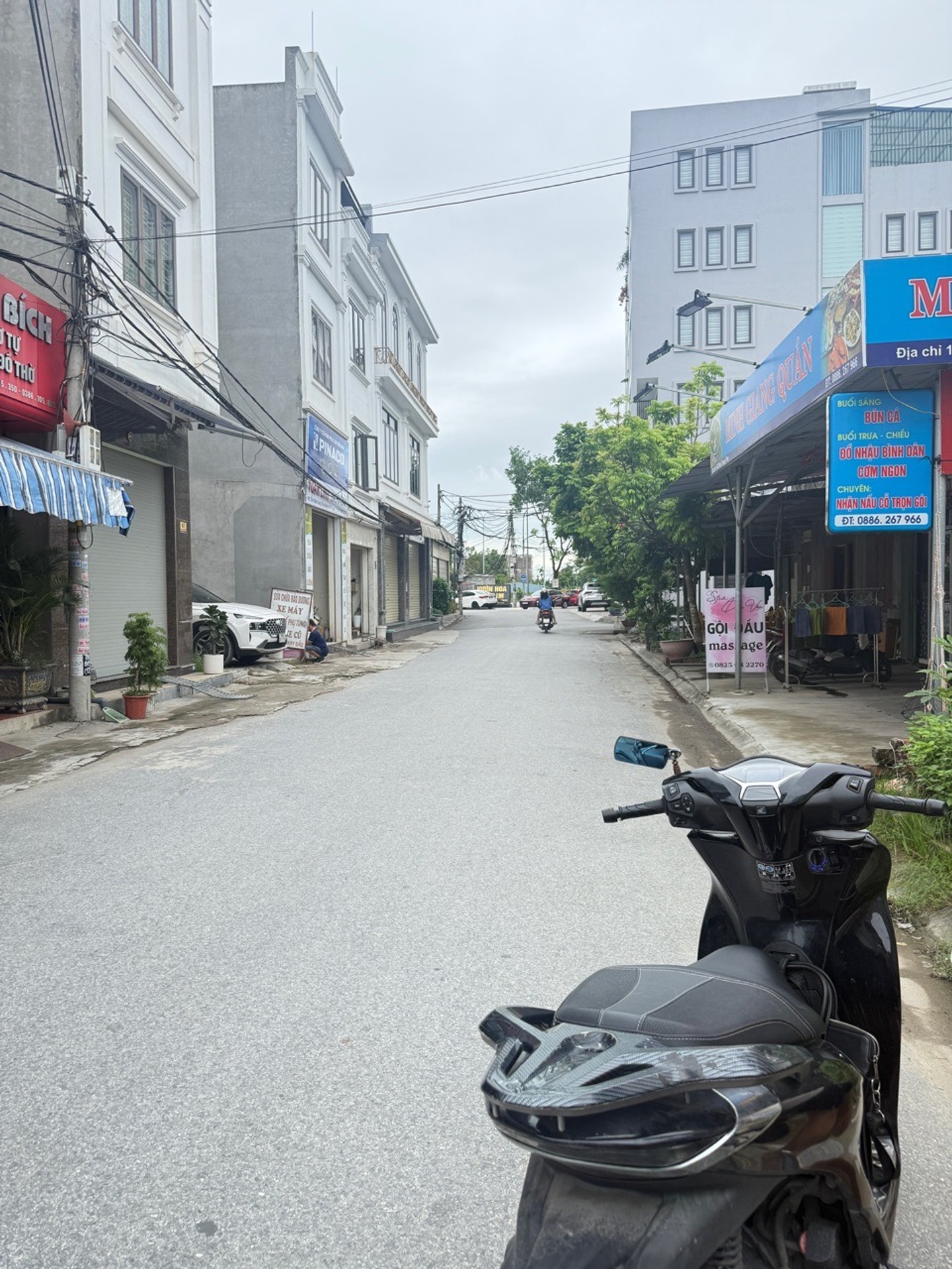 Cơ hội sở hữu đất nền vị trí cực đẹp gần vườn hoa Cây Lim