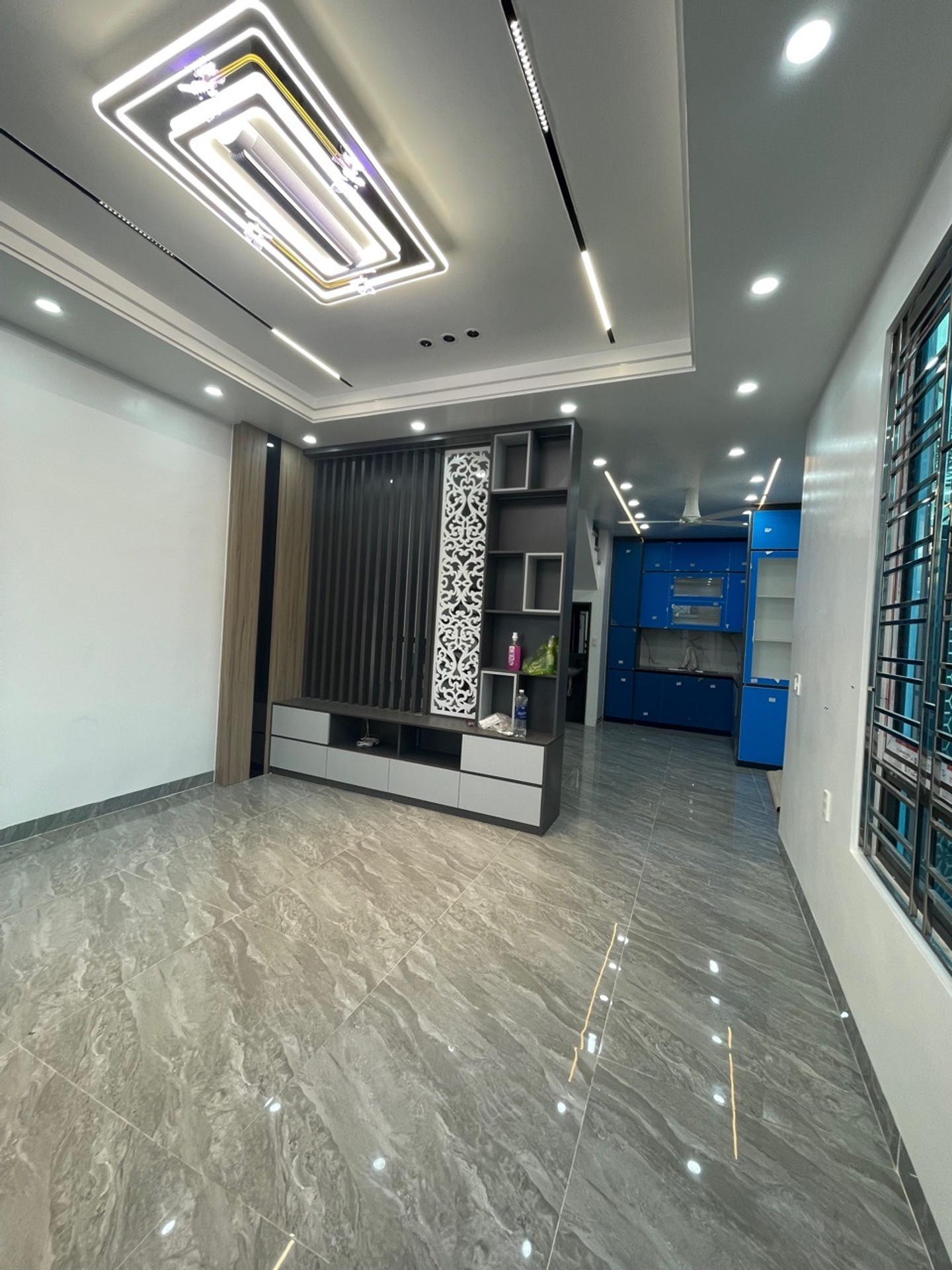 Nhà 3 tầng căn góc, hai mặt thoáng tại khu dân cư yên tĩnh
