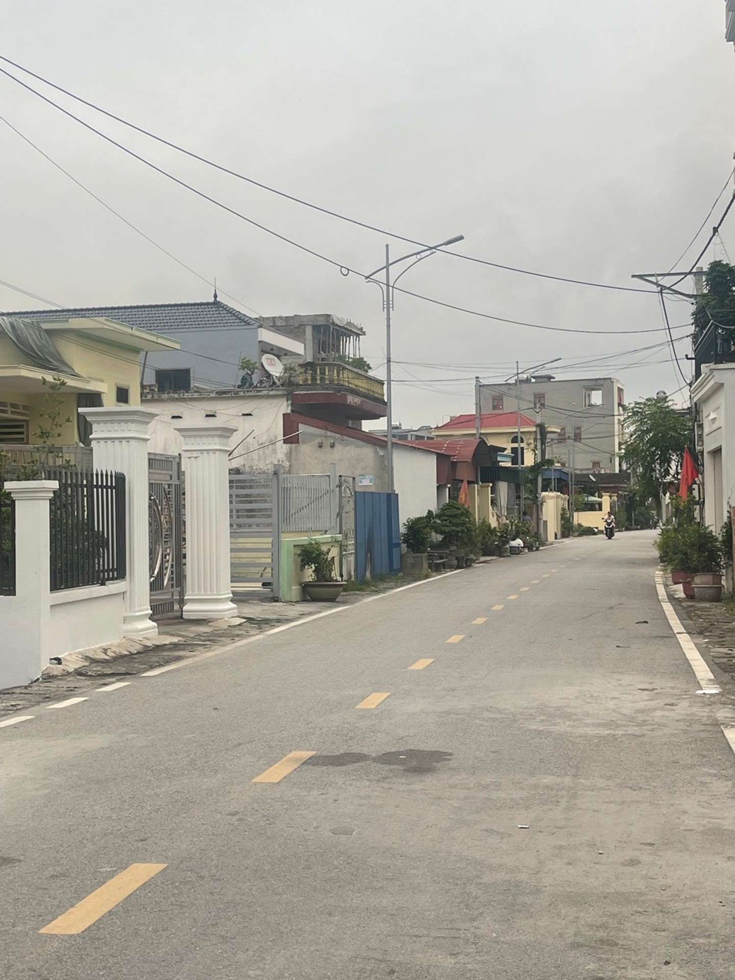 Bán đất phố Bái Trong, Thủy Nguyên, mặt tiền rộng, ô tô vào tận nơi