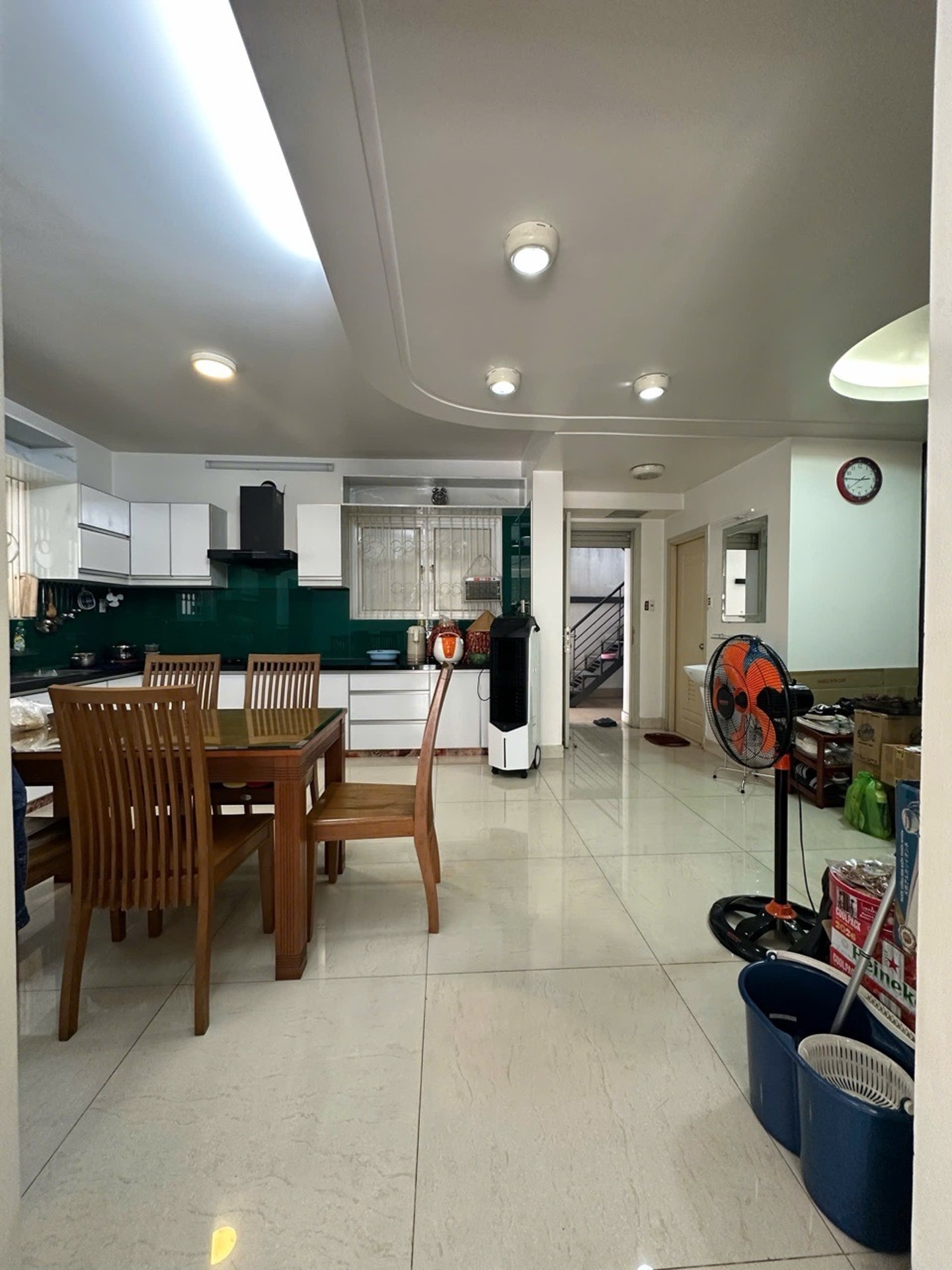 BIỆT THỰ KHU TÊN LỬA - AO SEN – NGANG 10M x 20M – HẦM 3 LẦU + SÂN THƯỢNG