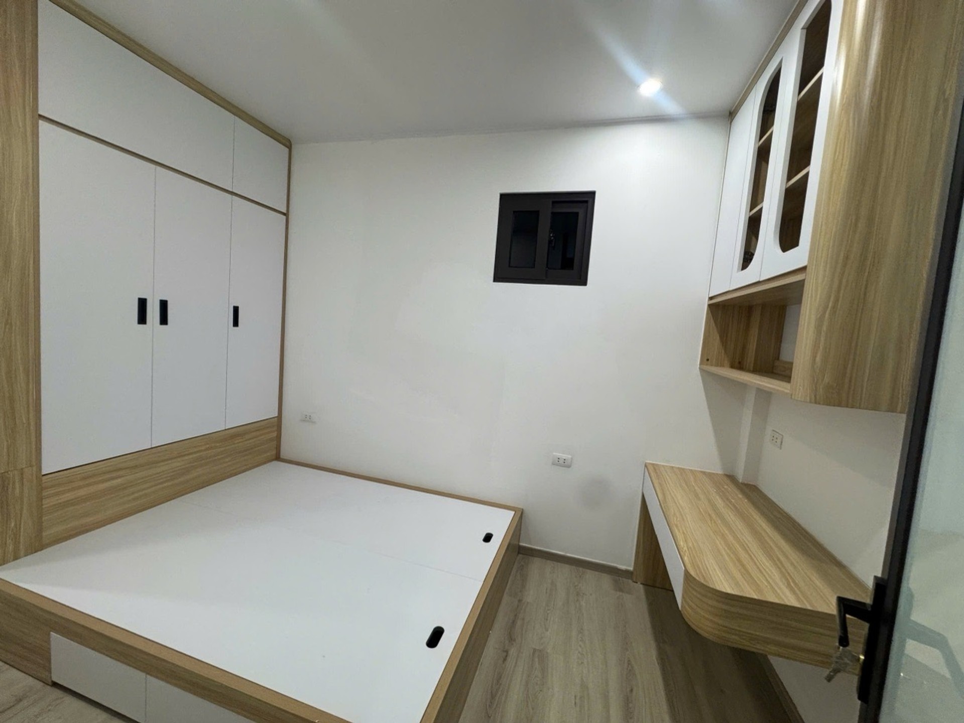 Bán nhà 4 tầng 21m2 tại Hương Viên, giá chỉ hơn 4 tỷ