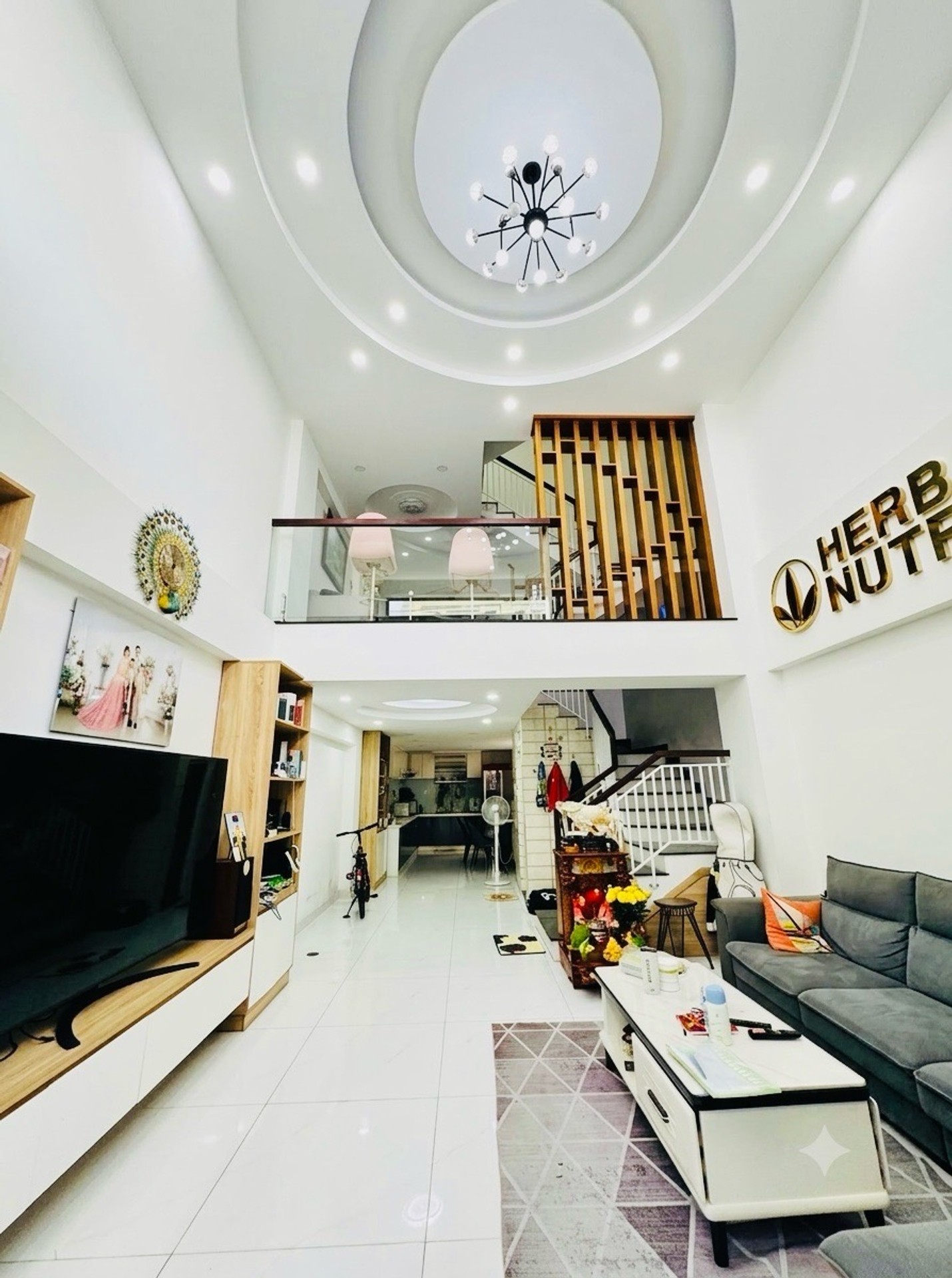 BÁN NHÀ TP HCM, PHƯỜNG TÂN SƠN, HẺM Ô TÔ THÔNG, 5 TẦNG, 5 x 15M. GIÁ 8.9 TỶ