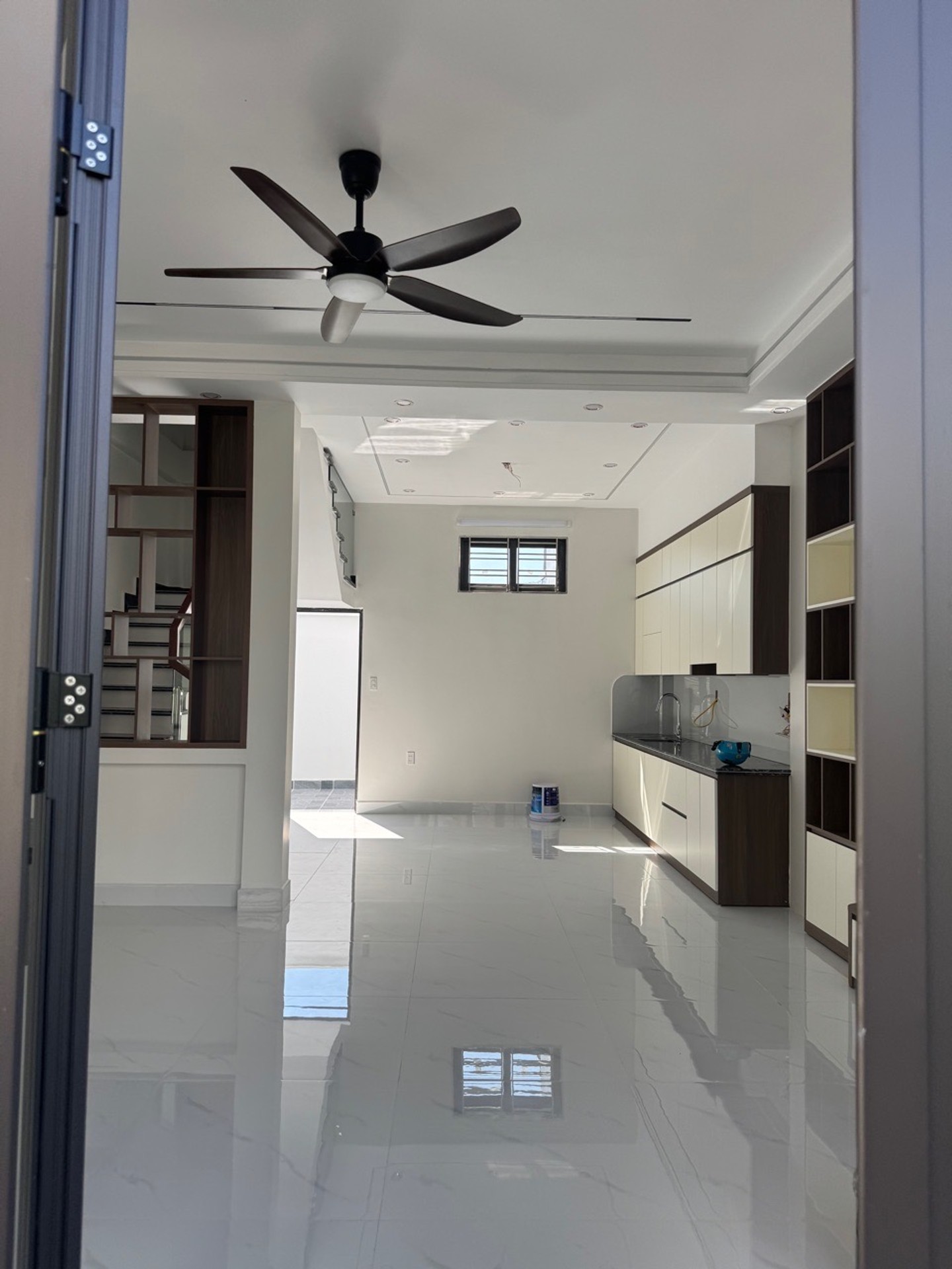 Nhà 3 tầng hiện đại tại khu vực Bến Hy – Tái An Dương