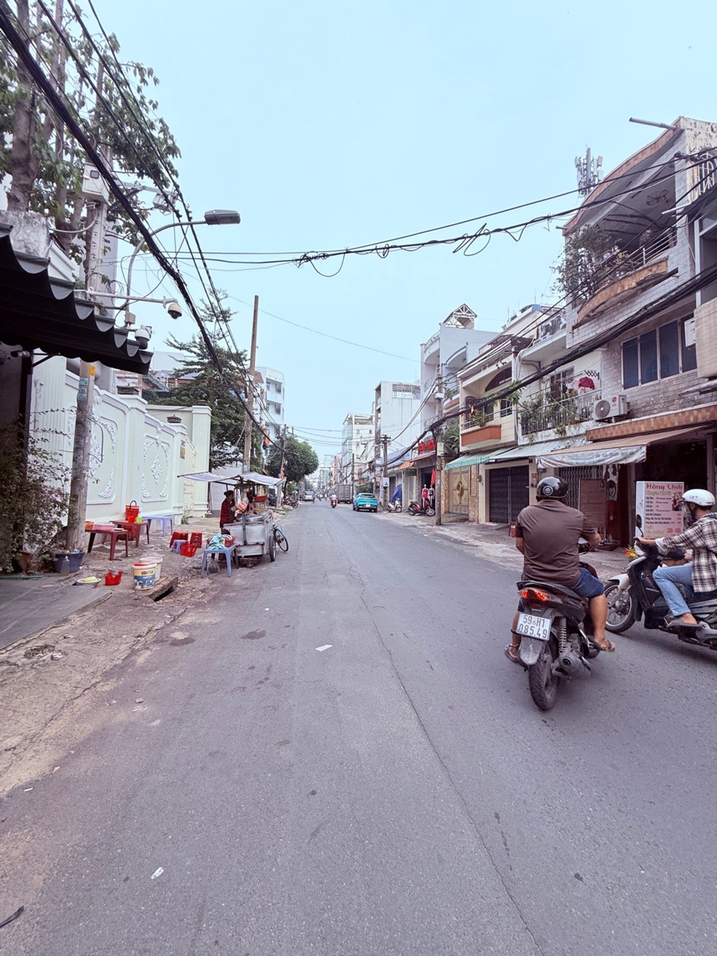 Nhà mặt phố Lê Thị Bạch Cát - Kinh doanh cực đỉnh, 3 tầng rộng rãi