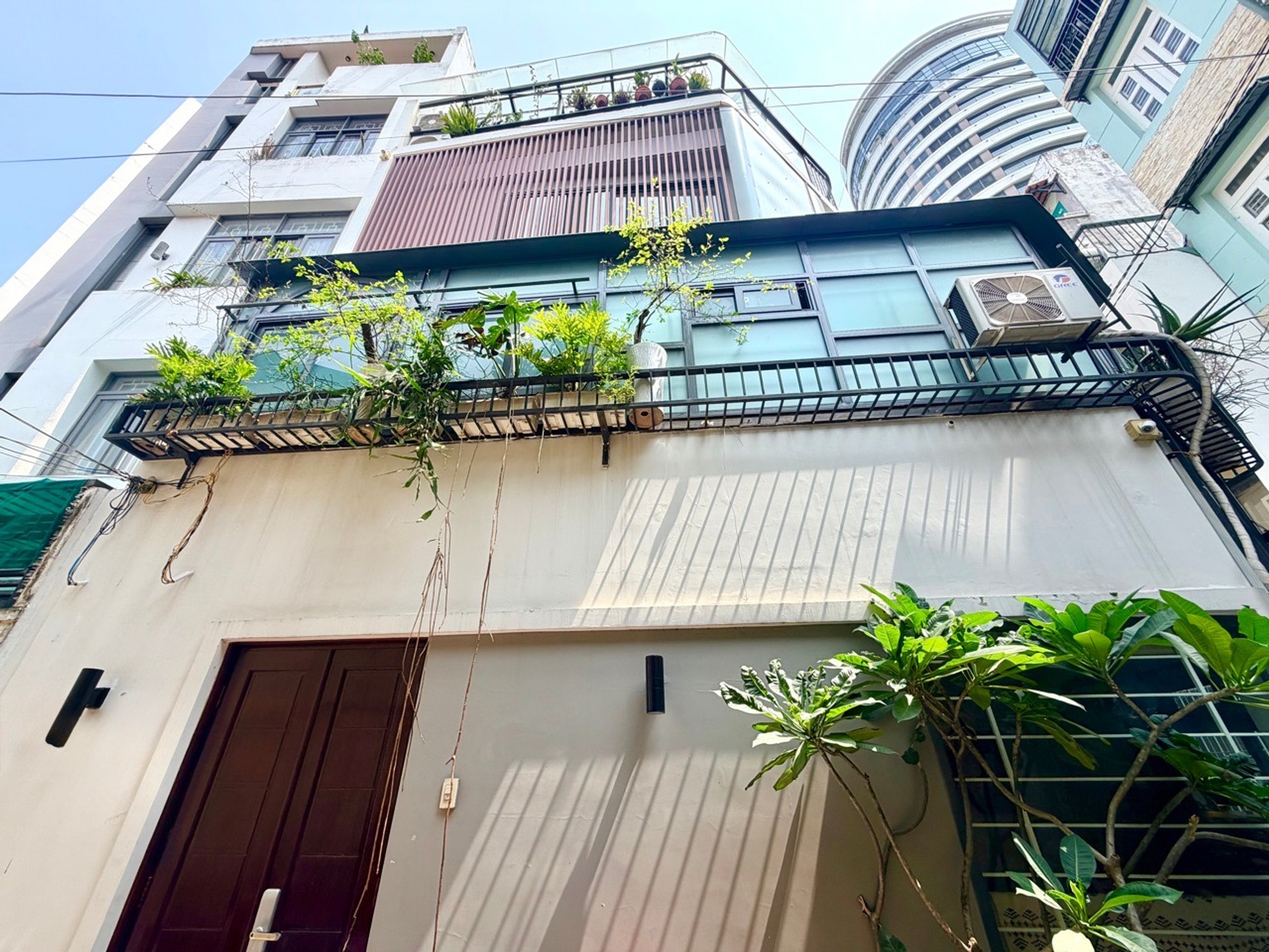 Nhà riêng đẳng cấp giữa trung tâm nội đô sôi động