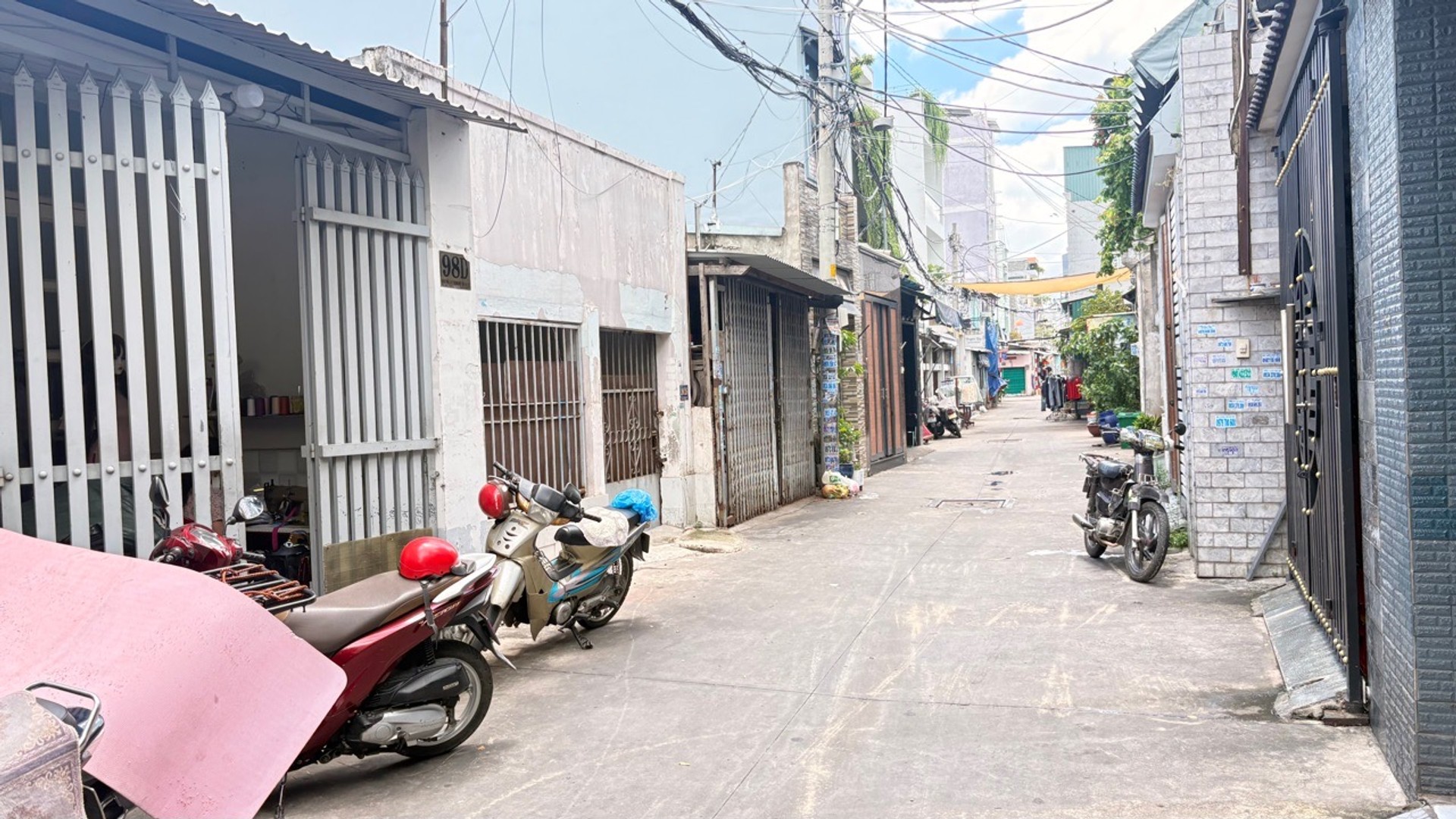 Cơ hội hiếm có sở hữu nhà cấp 4 mặt tiền rộng tại Song Hành Quận 12