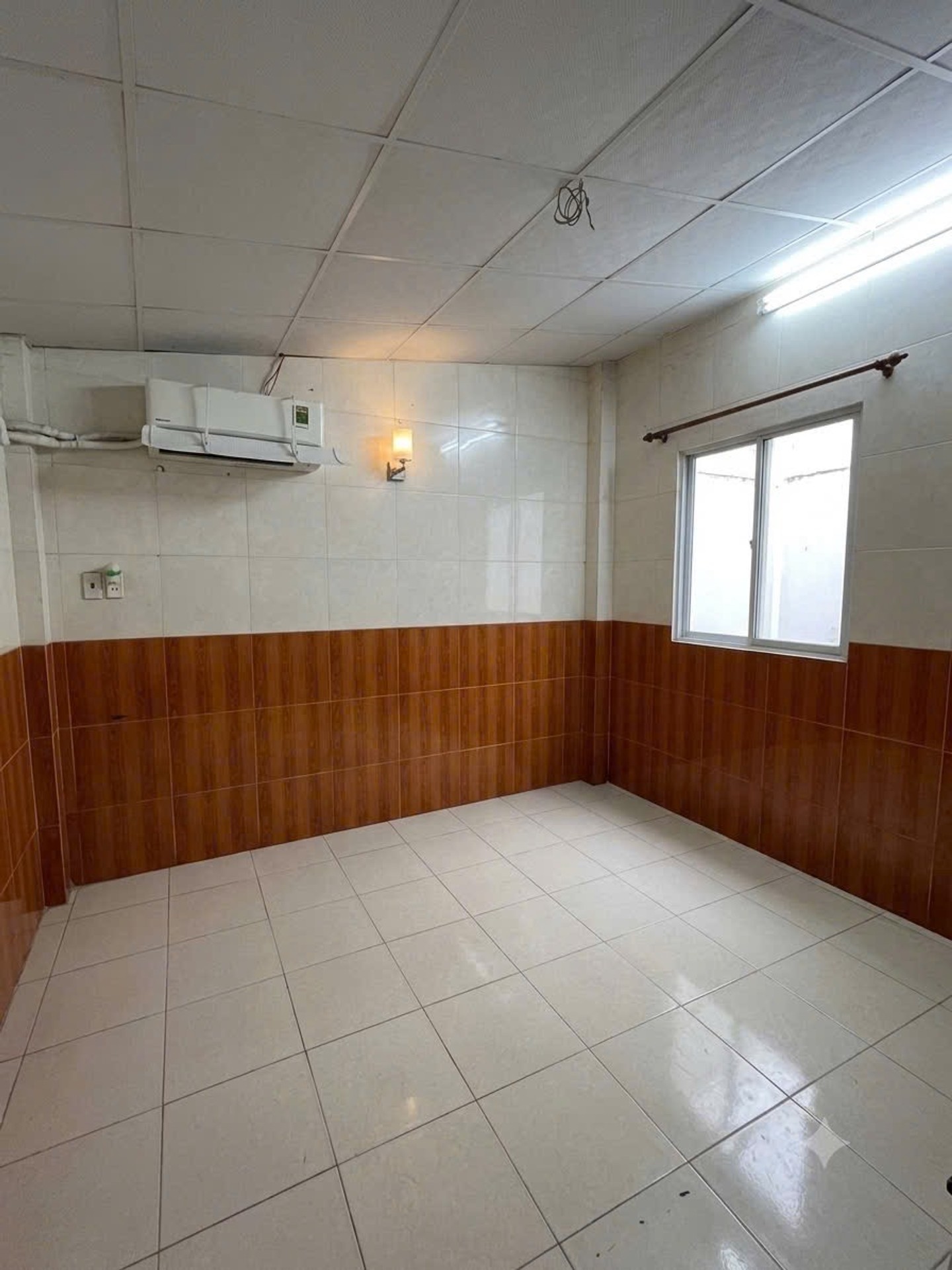 Chỉ 2.95 tỷ sở hữu nhà 2 tầng hoàn thiện sát Vạn Phúc City Thủ Đức