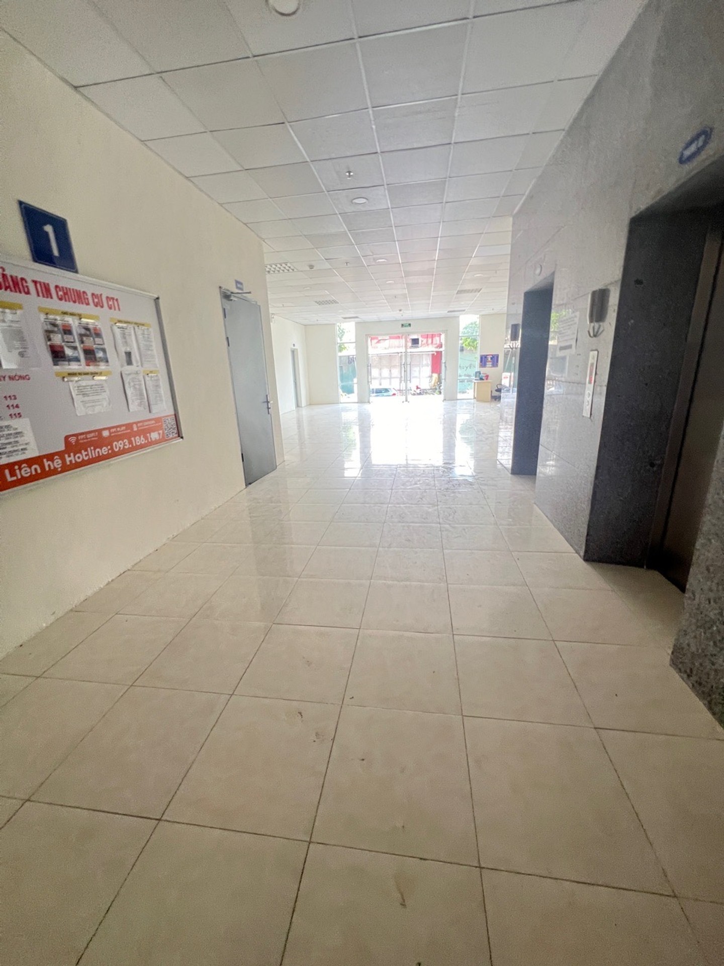 Bán căn góc chung cư 2 phòng ngủ gần Hồ Đền Lừ, diện tích 64.4m²