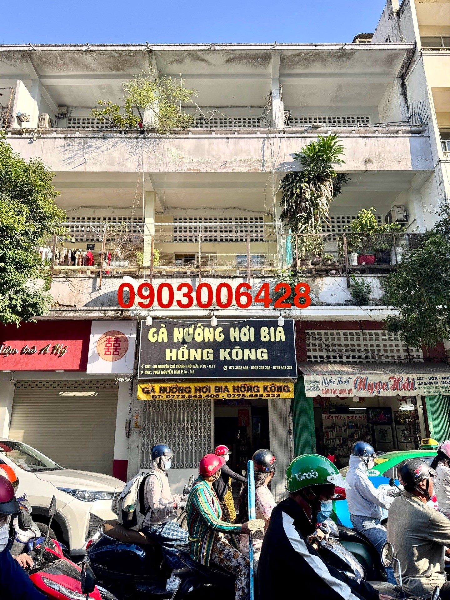 Nhà mặt phố Nguyễn Trãi view đỉnh, kinh doanh siêu lợi
