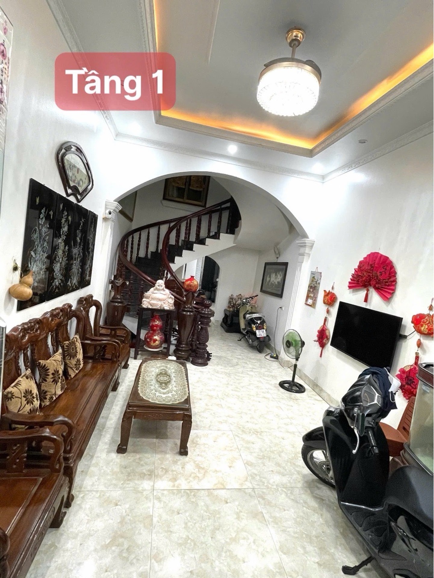 Nhà mặt phố lô góc 3 tầng thuận tiện kinh doanh tại An Đồng