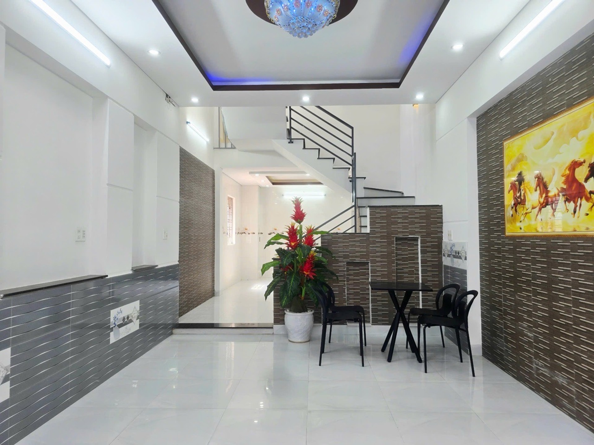 Nhà dẹp: dt:50m2. Trung tâm Thanh khê.