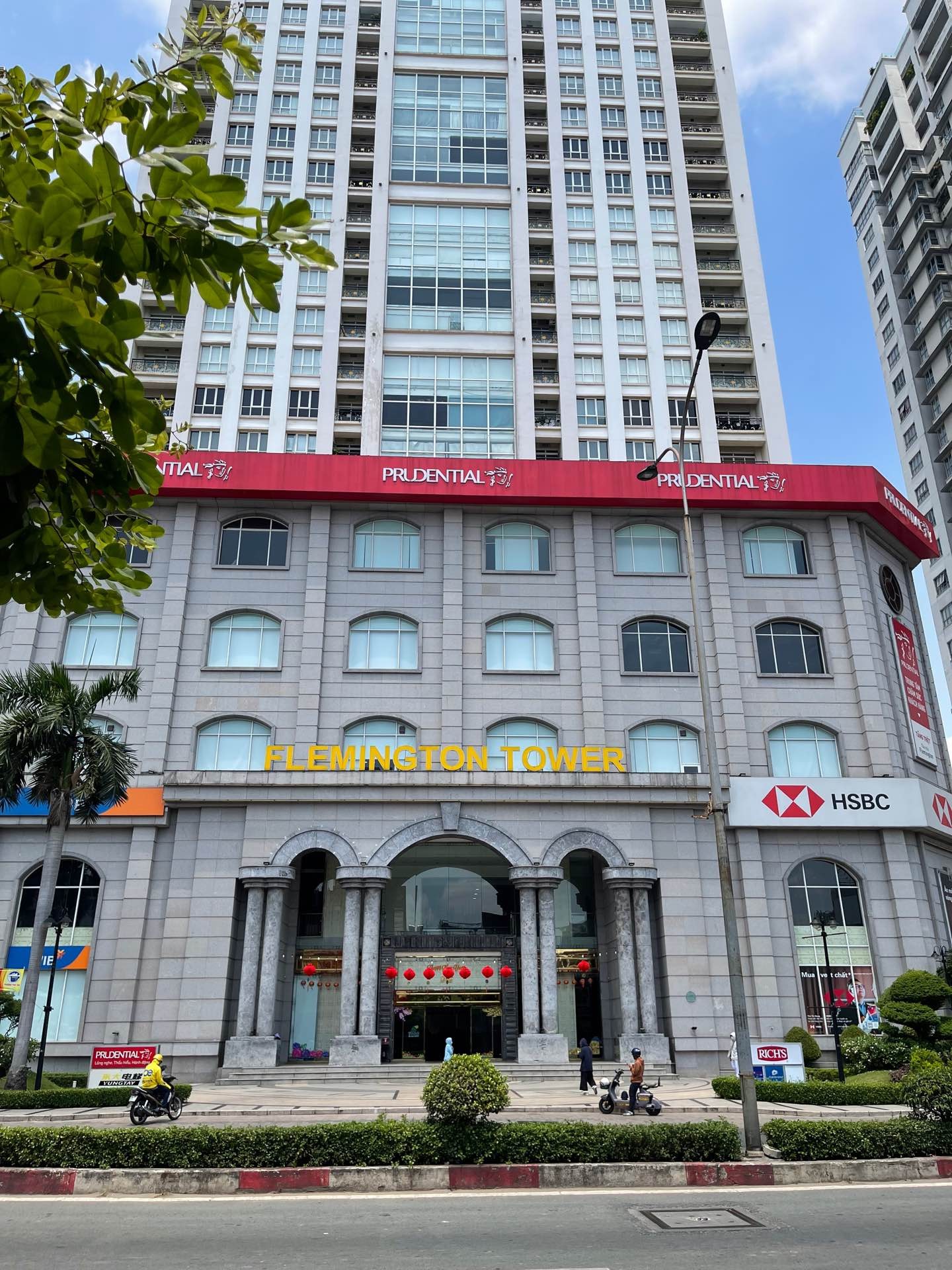 Nhà Mặt Phố Quận 11 - Góc Vàng Kinh Doanh Đỉnh Phong