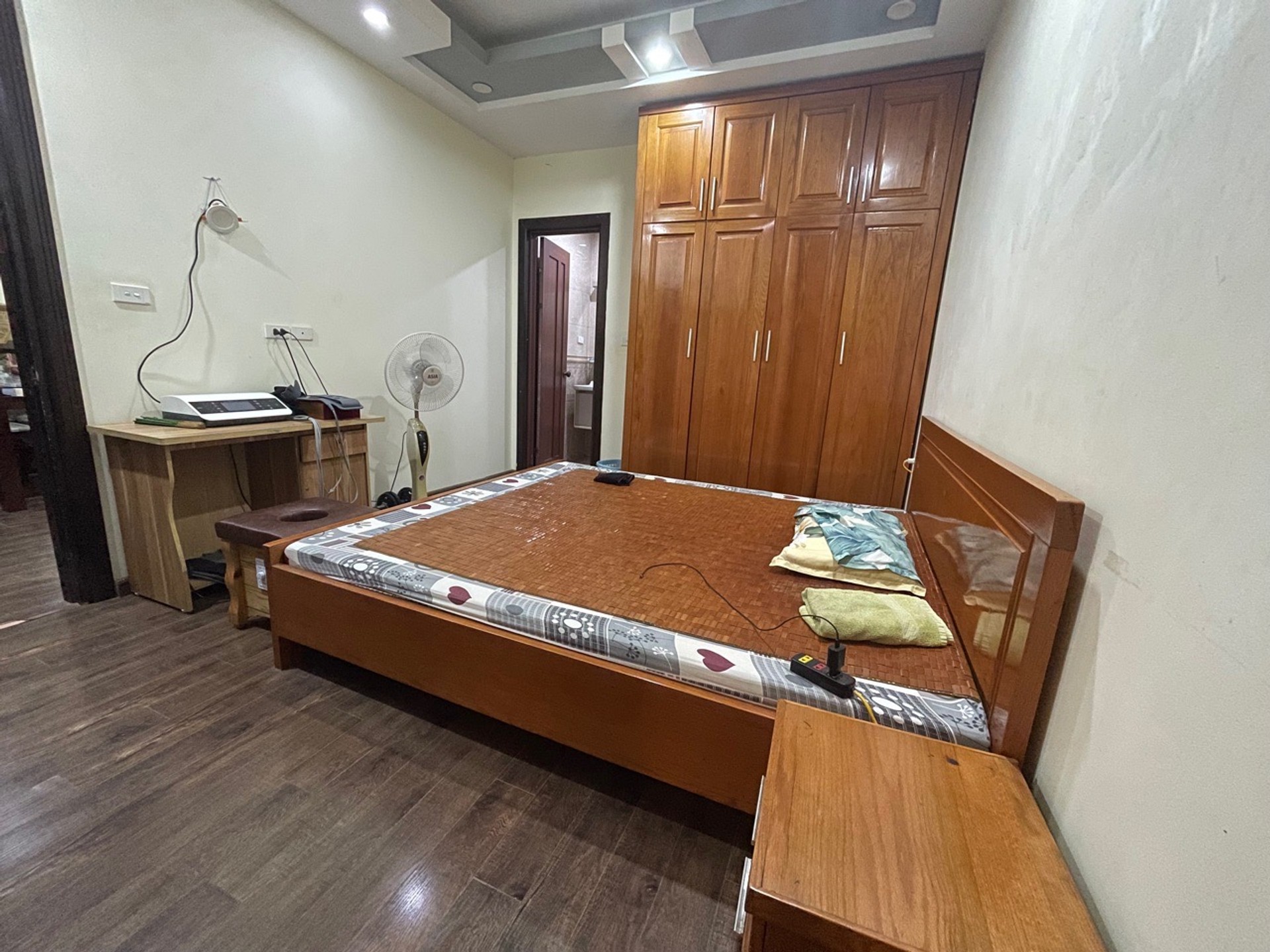 Bán căn hộ chung cư 90m², 3 phòng ngủ tại 283 Khương Trung, giá tốt