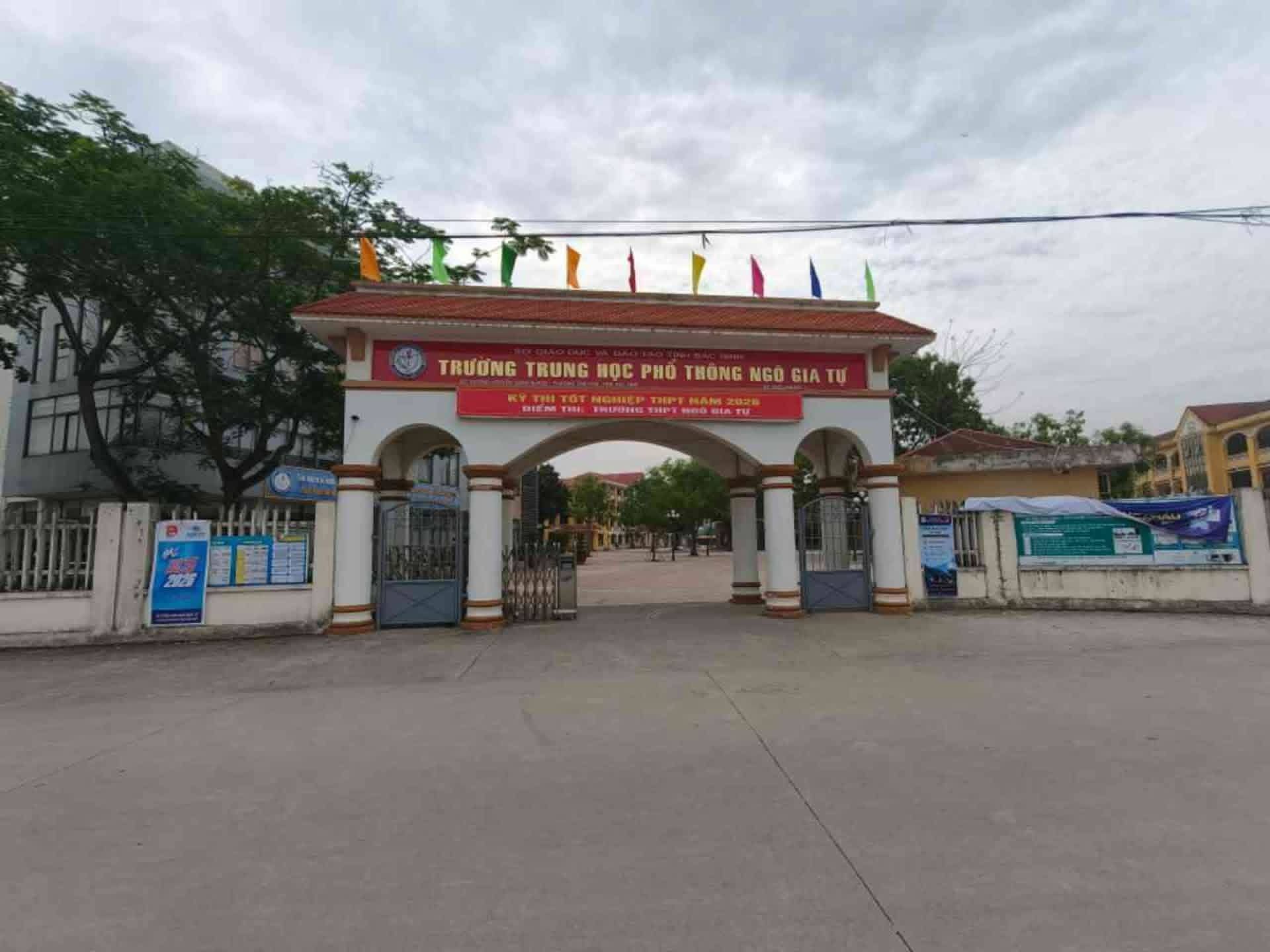 Đất đẹp ngõ ô tô nhỏ, gần ĐH Luật Hà Nội